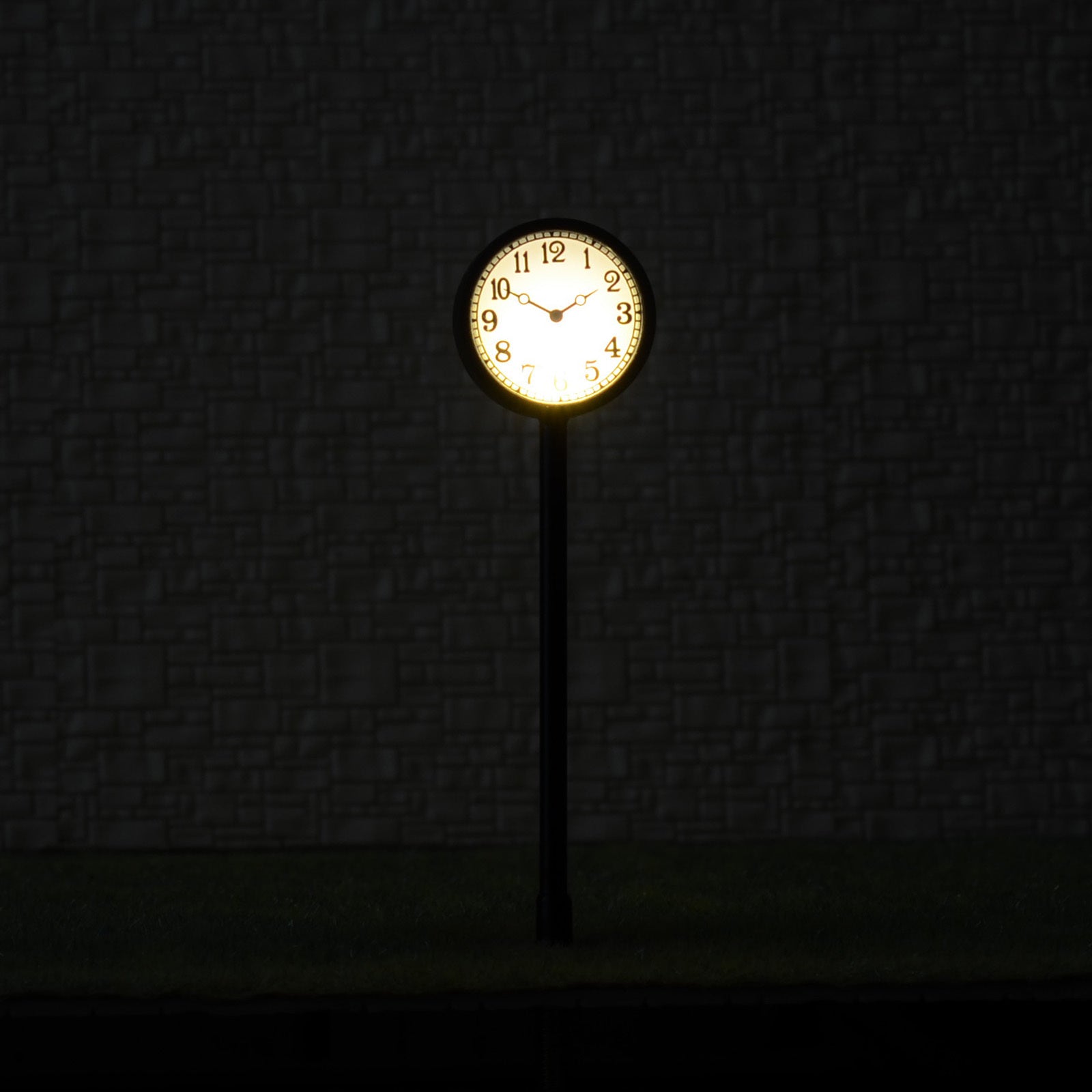 1 x O scale modern station platform clock LED street light illuminated 2 sides