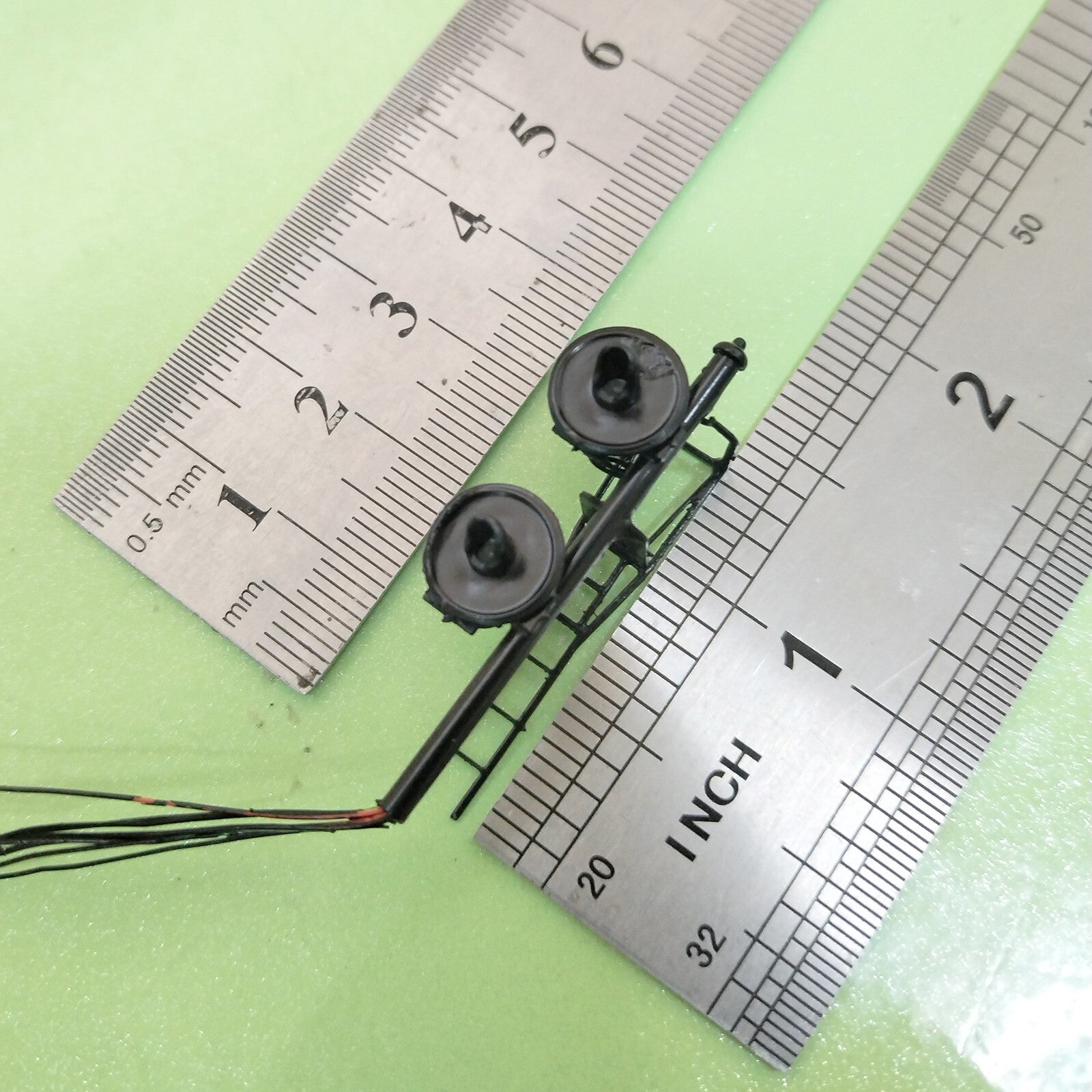 1 x searchlight signal target for cantilever signal bridge making 2 target #FC22