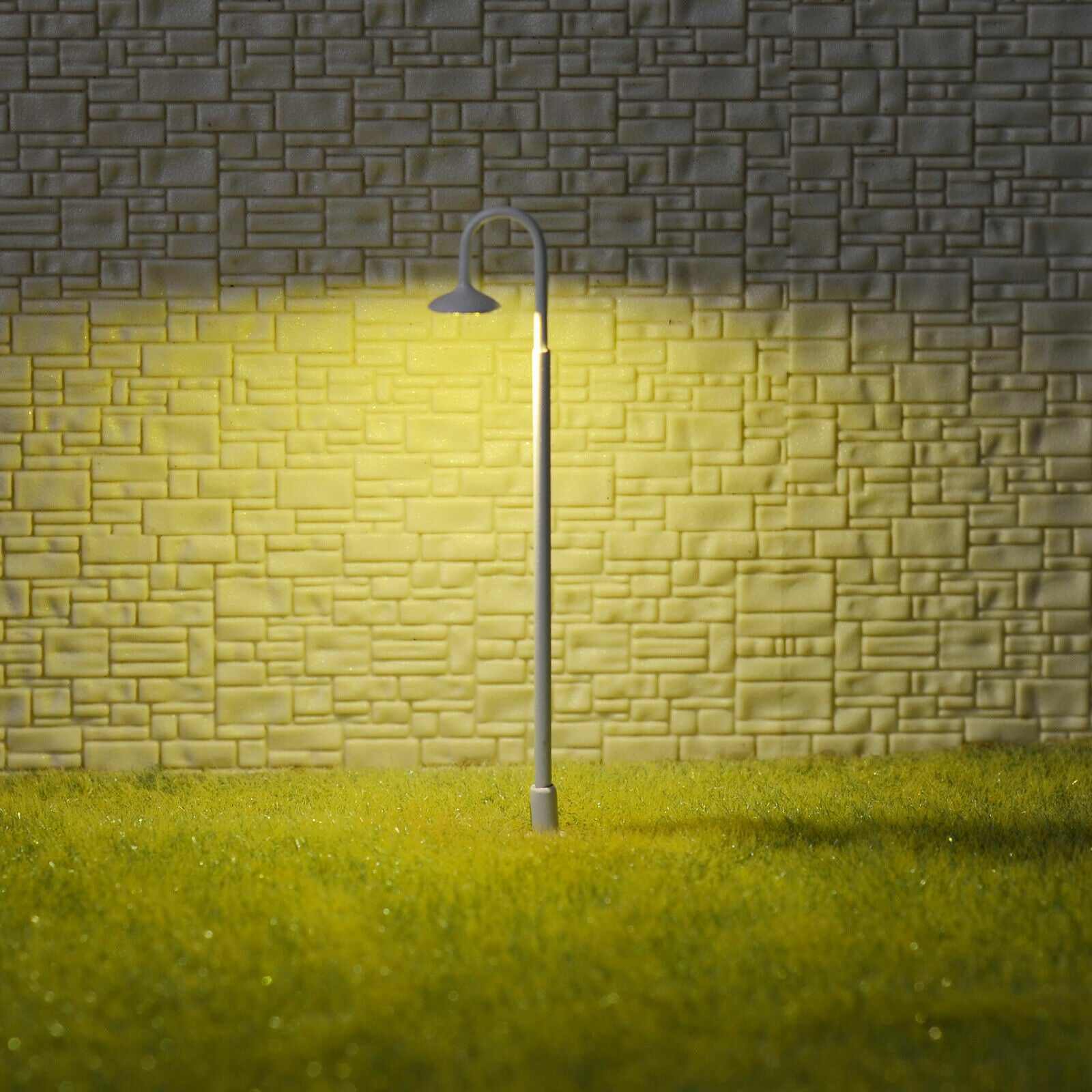 5 x OO / HO scale LED street light railway path Lamp post /W resistors #705WH