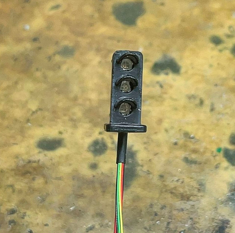 1 x HO scale railroad dwarf searchlight signal ground 3 aspects 3-colors #DS3