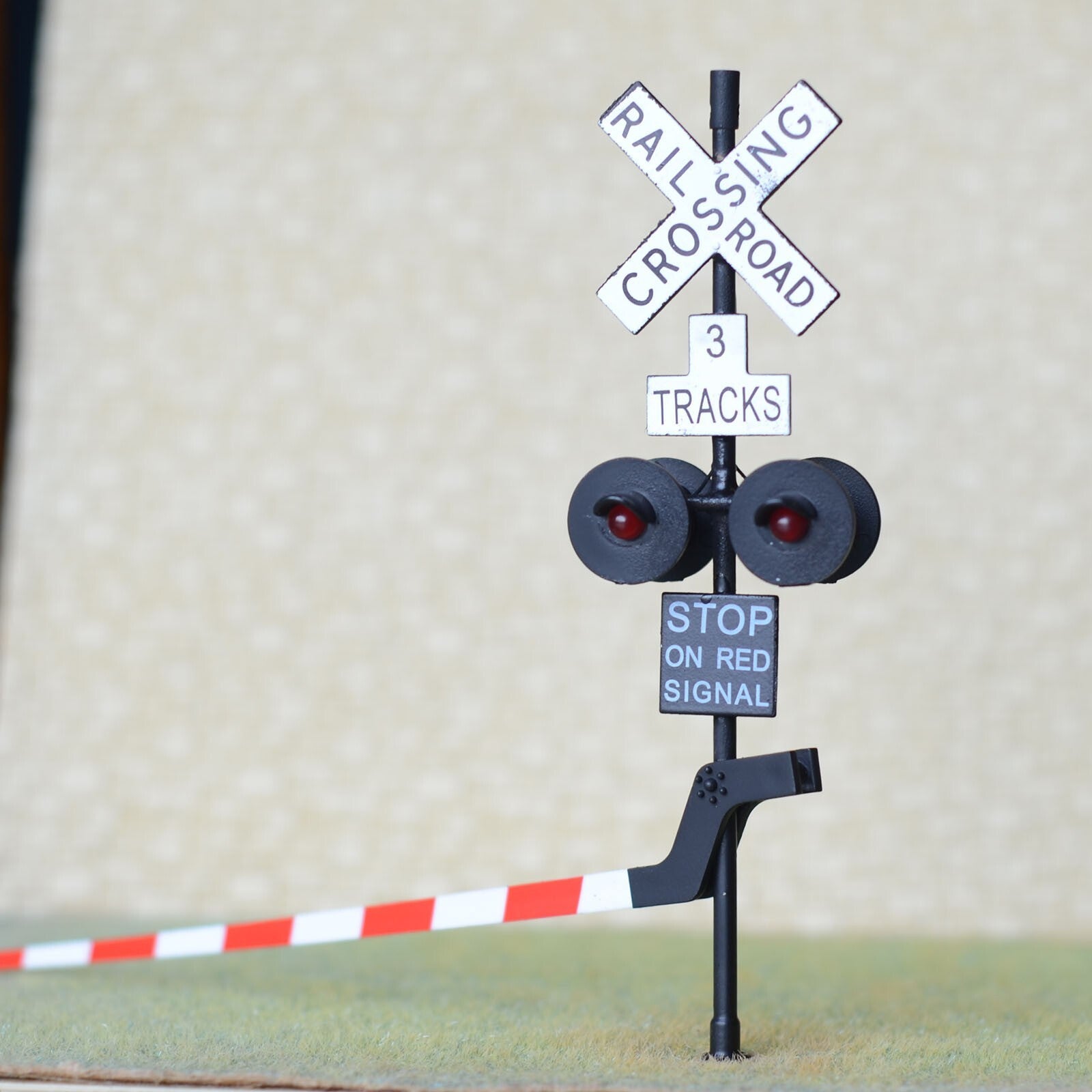 2 x O scale railroad crossing signal gate stop lever 3 tracks + flasher #48B43G