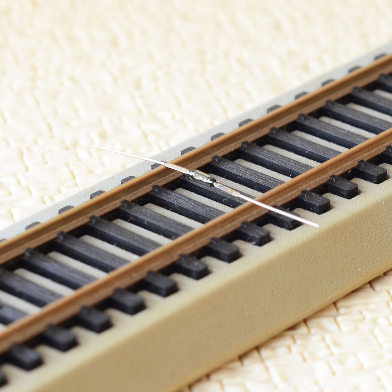 5 x reed switches 5mm for trigger by magnet signal controller train detector