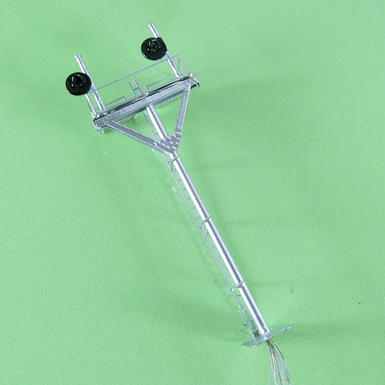 1 x HO scale model tower searchlight signal goalpost bracket 2 faceplate #G2