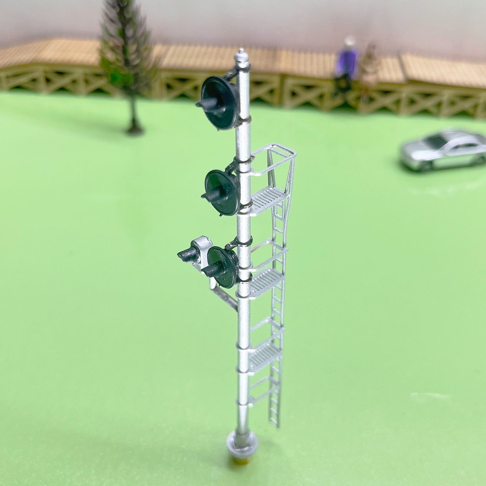 1 x HO scale model railroad 3 colors searchlight signal with doll arm metal #DR3