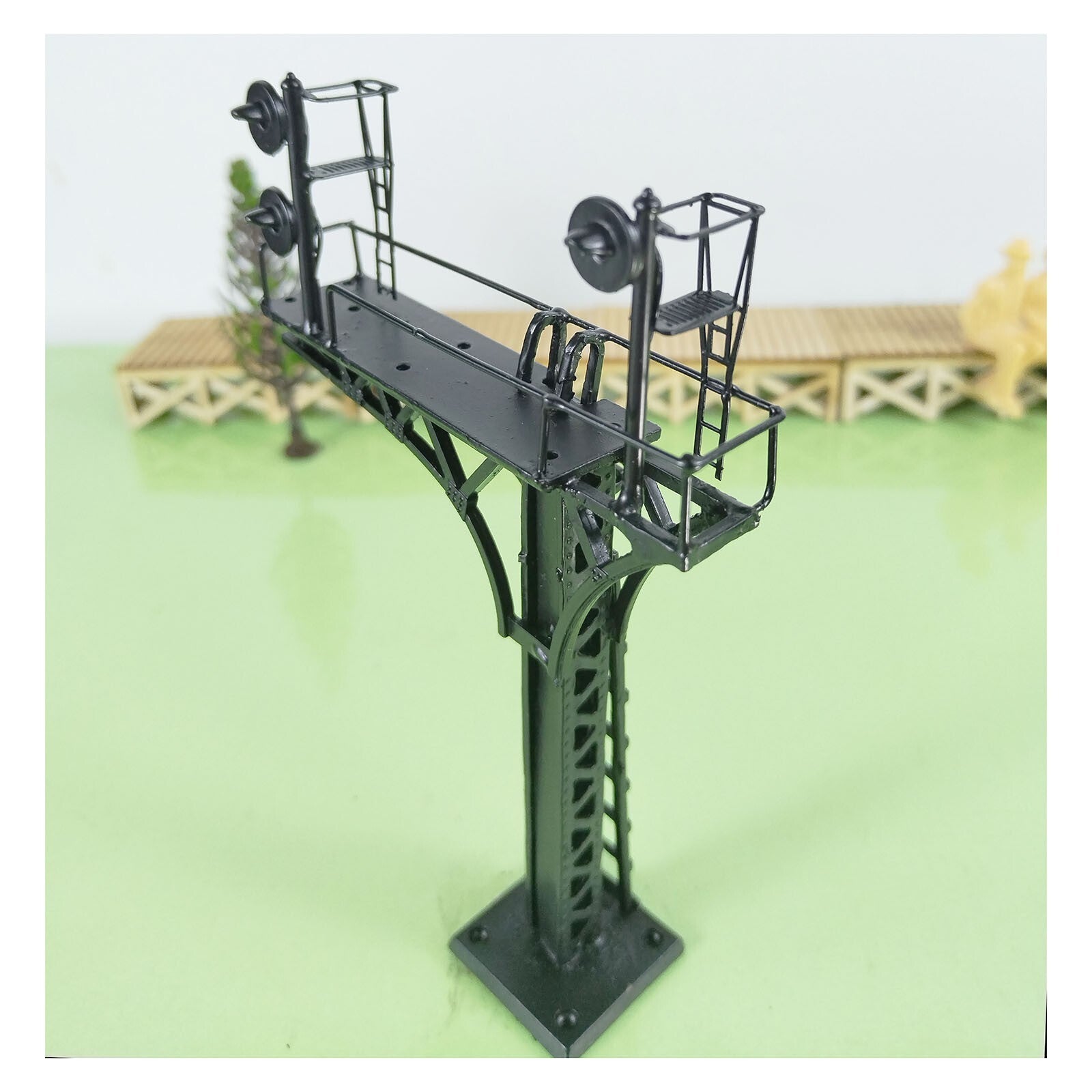 1 x HO scale block searchlight cantilever signal bridge 3-colors metal #21