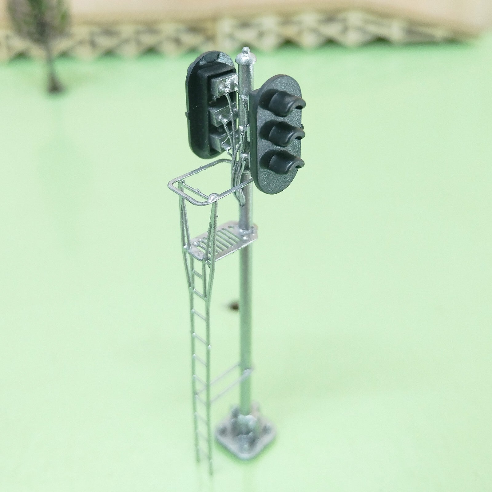 1 x HO scale model railroad 3 colors block signal 2 opposite directions #BS2HOD