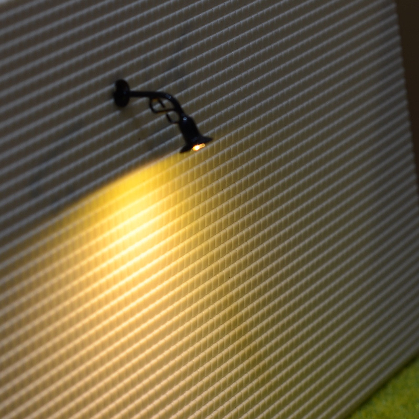 5 x O Scale Led Street wall Light Model Train Railroad path Lamp post #R57OBL