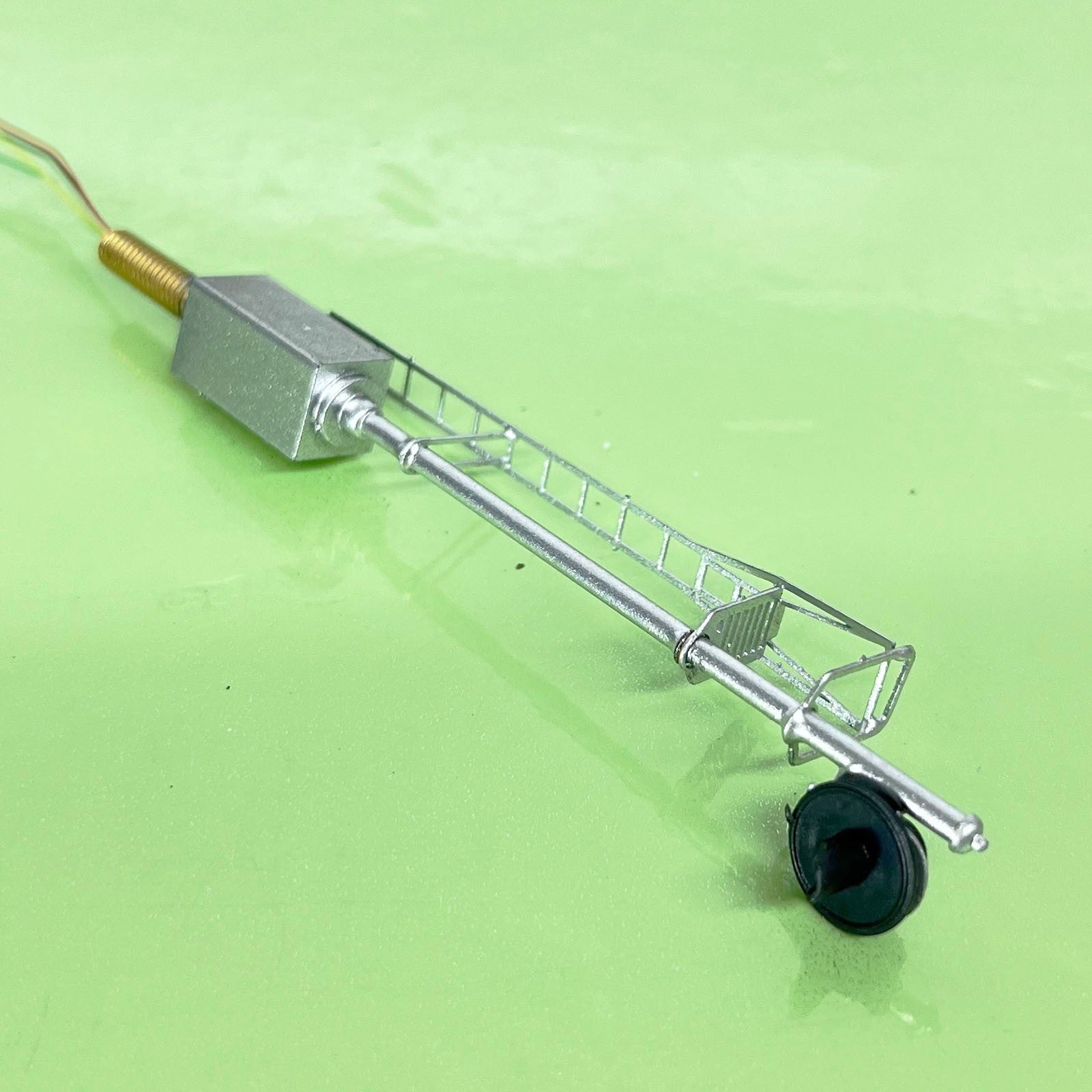 1 x HO scale model railroad 3 colors searchlight signal metal cabinet #06SL