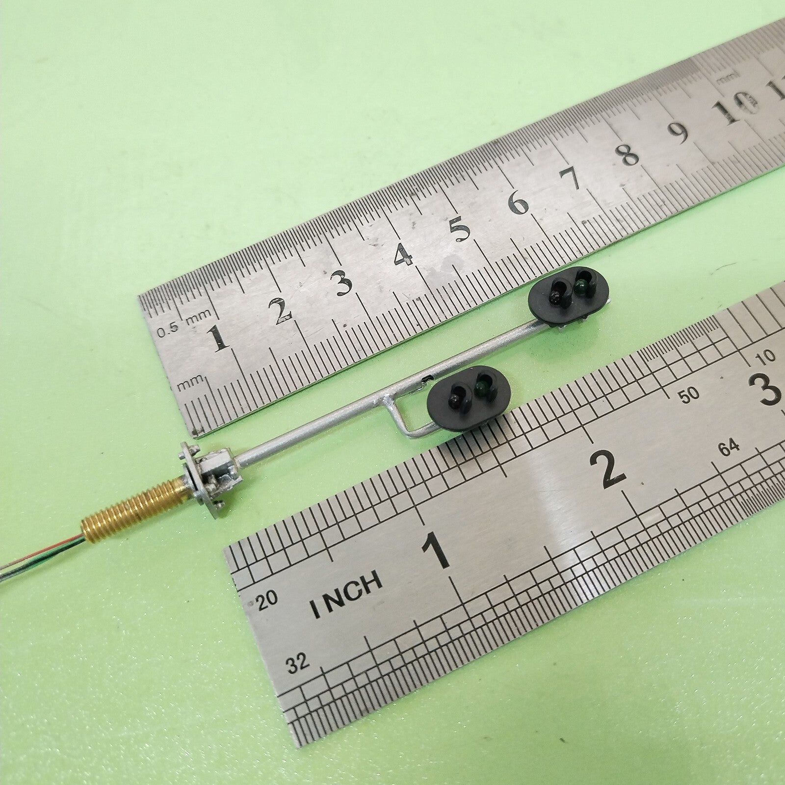 1 x HO scale model railroad 2 colors block signal 2 arms 2 aspects #BS2A