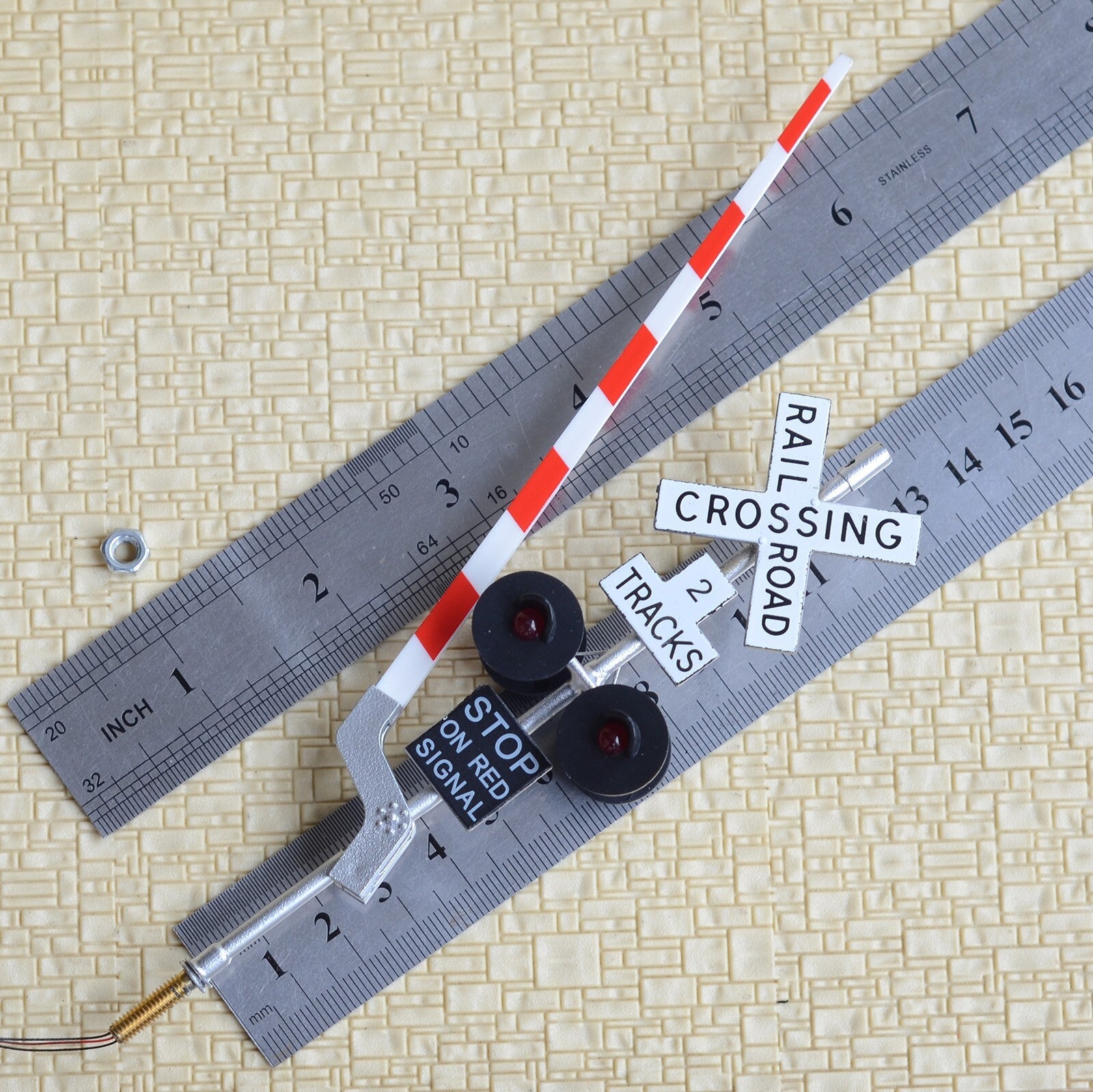 2 x O scale railroad crossing signal gate stop lever 2 tracks + flasher #48S42