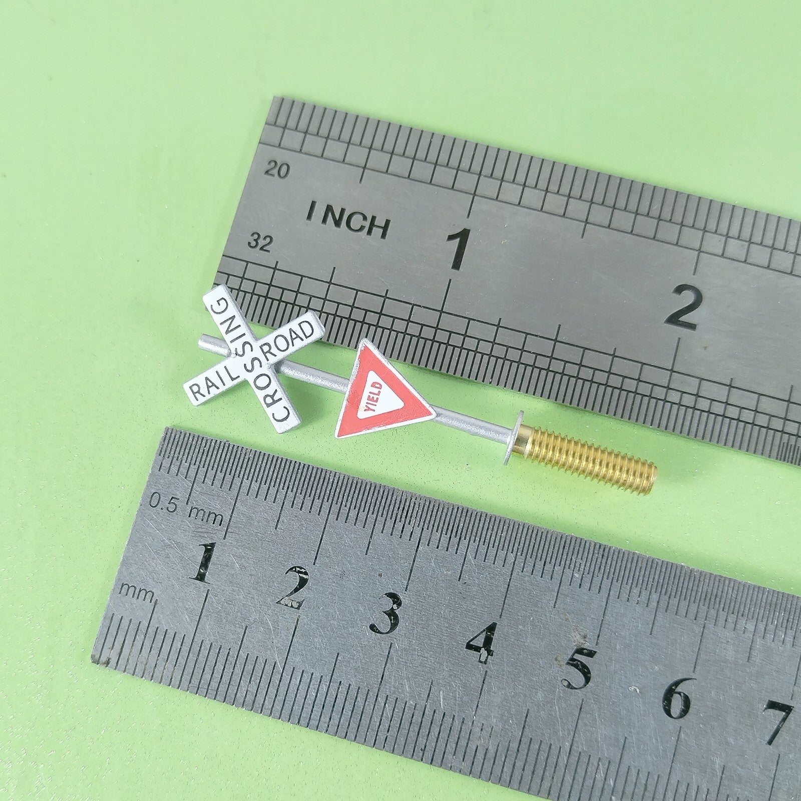 2 x HO scale railroad warning sign yield crossing sign trackside traffic #YC