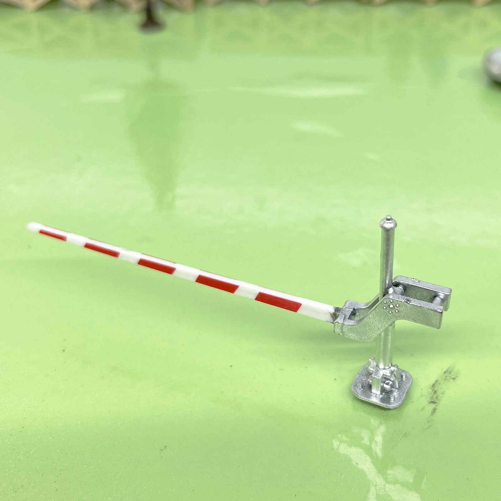 2 x HO scale model railroad grade crossing arm gate stop lever shorter #CGs87