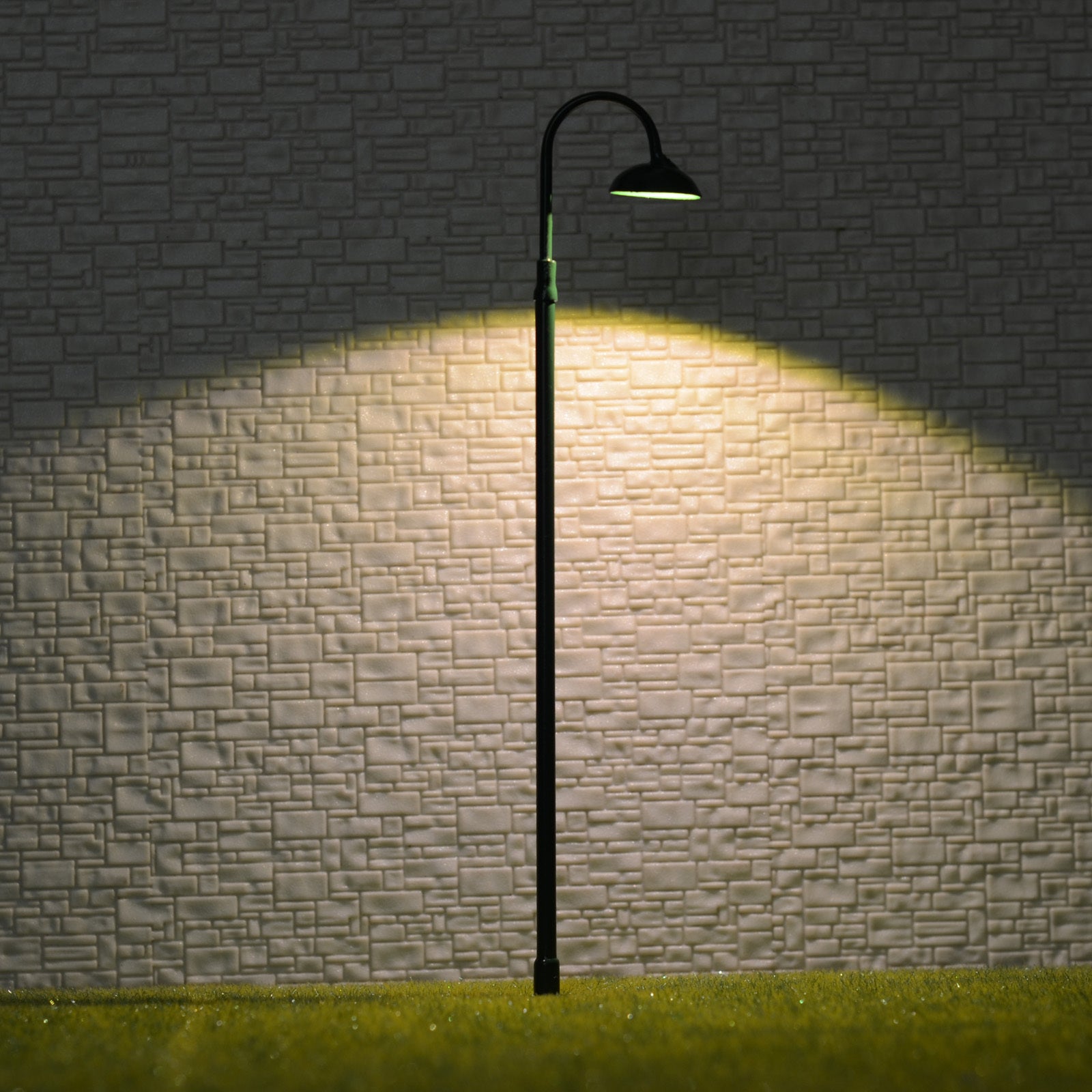 5 x O Scale LED street light Model train Railroad station path lamp post #705BG