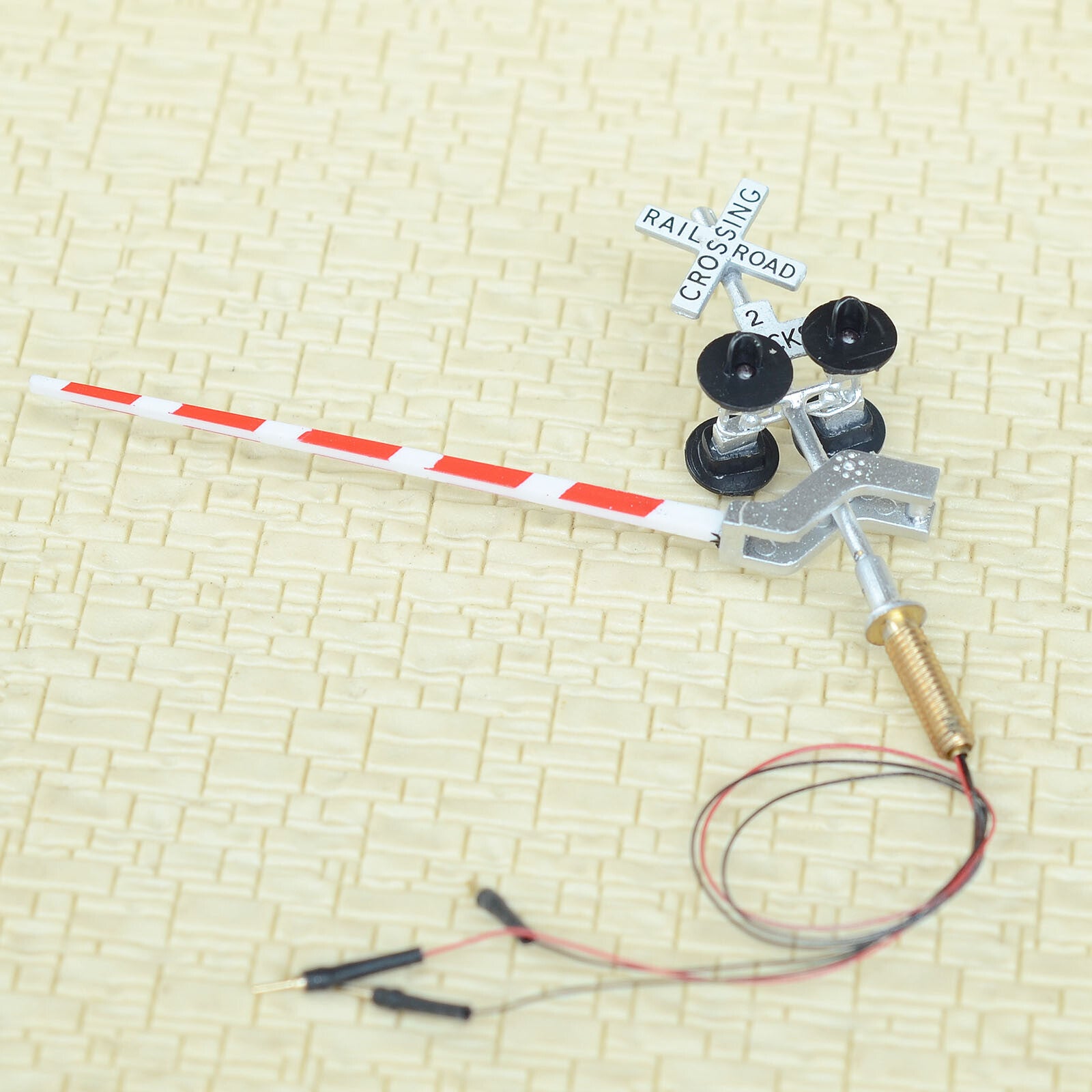 2 x HO scale model railroad crossing signal with stop lever flasher 2 track #S4G