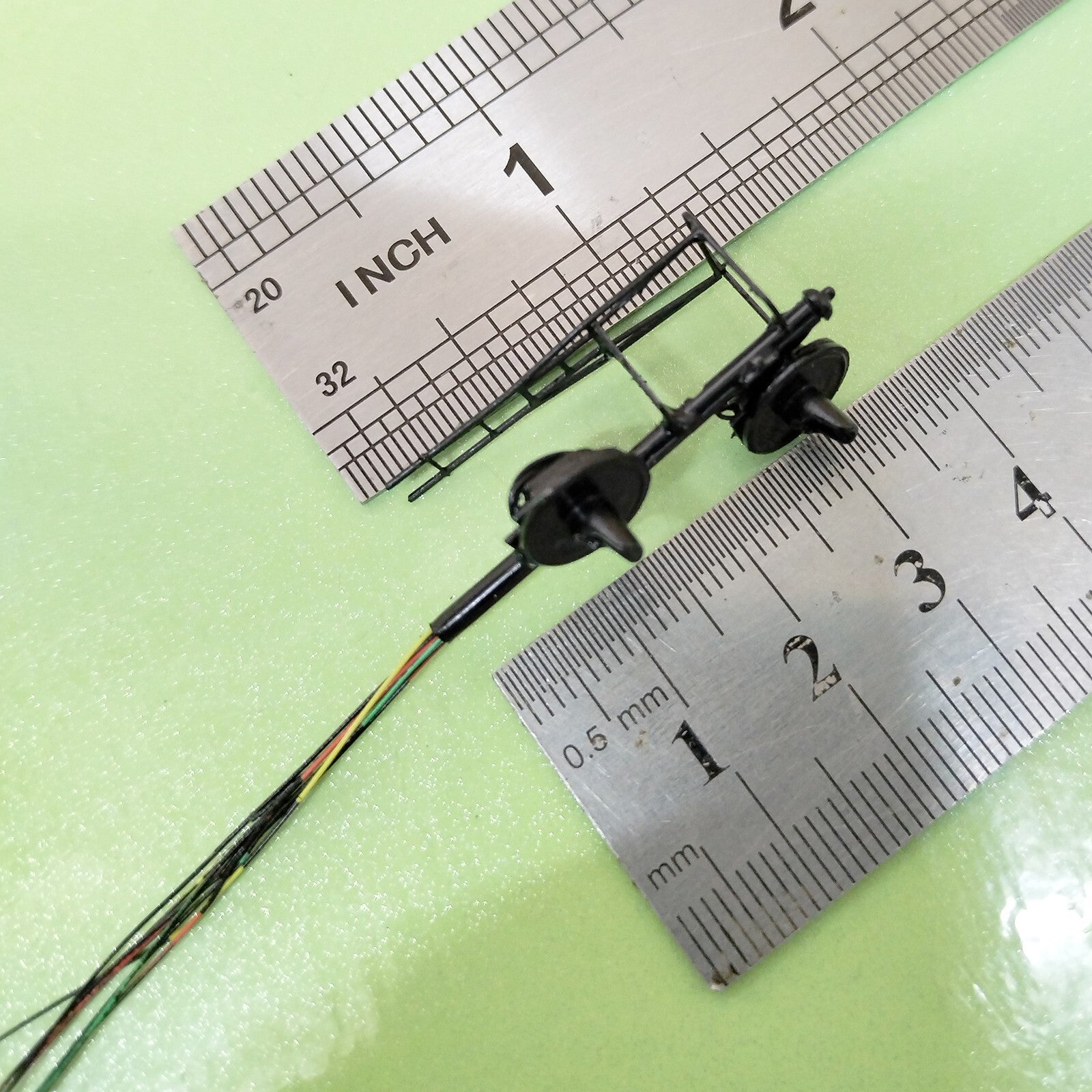 1 x searchlight signal target for cantilever signal bridge making wire #FB22of