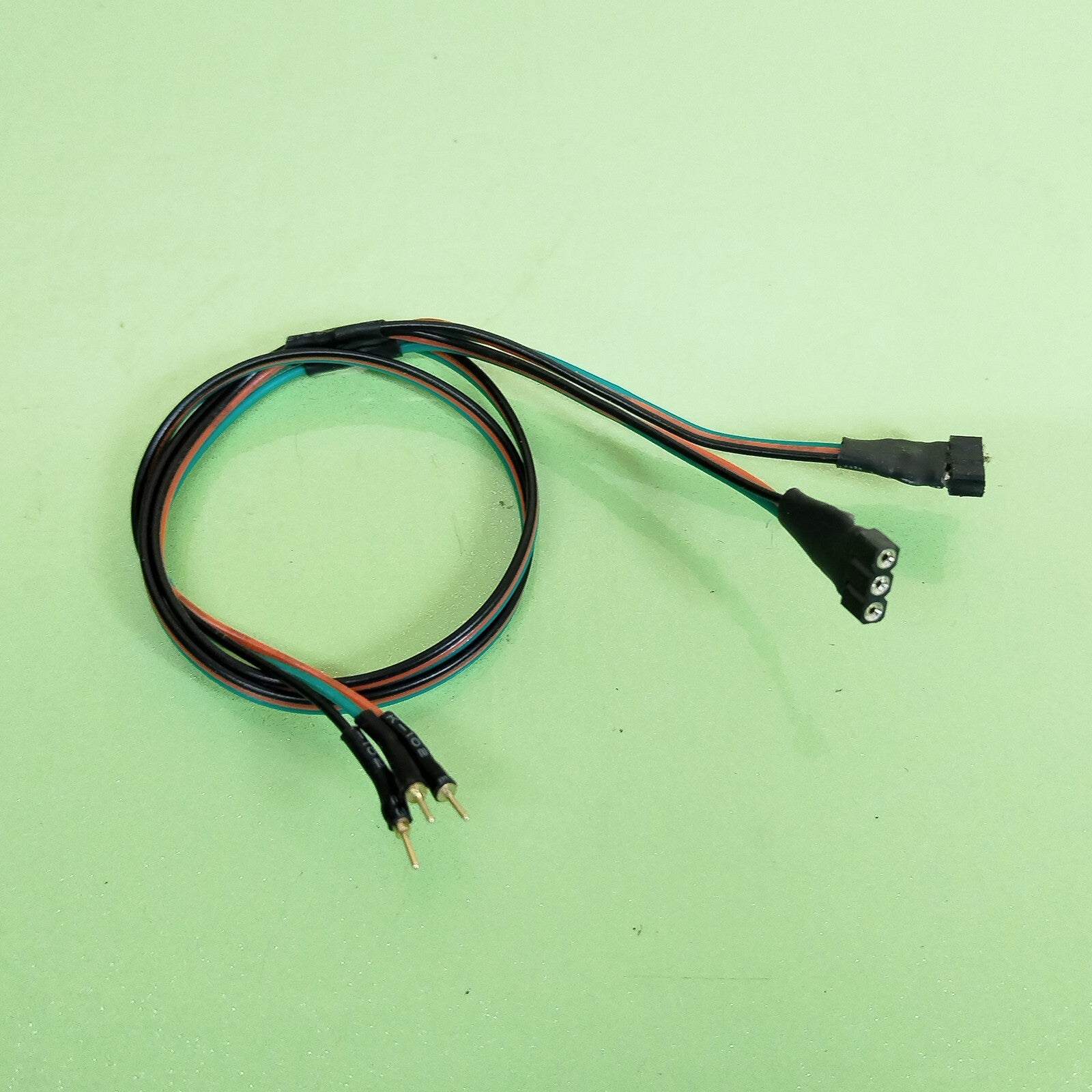 2 x extending split wires 1 to 2 with connector 2 aspects or crossing signal #E3