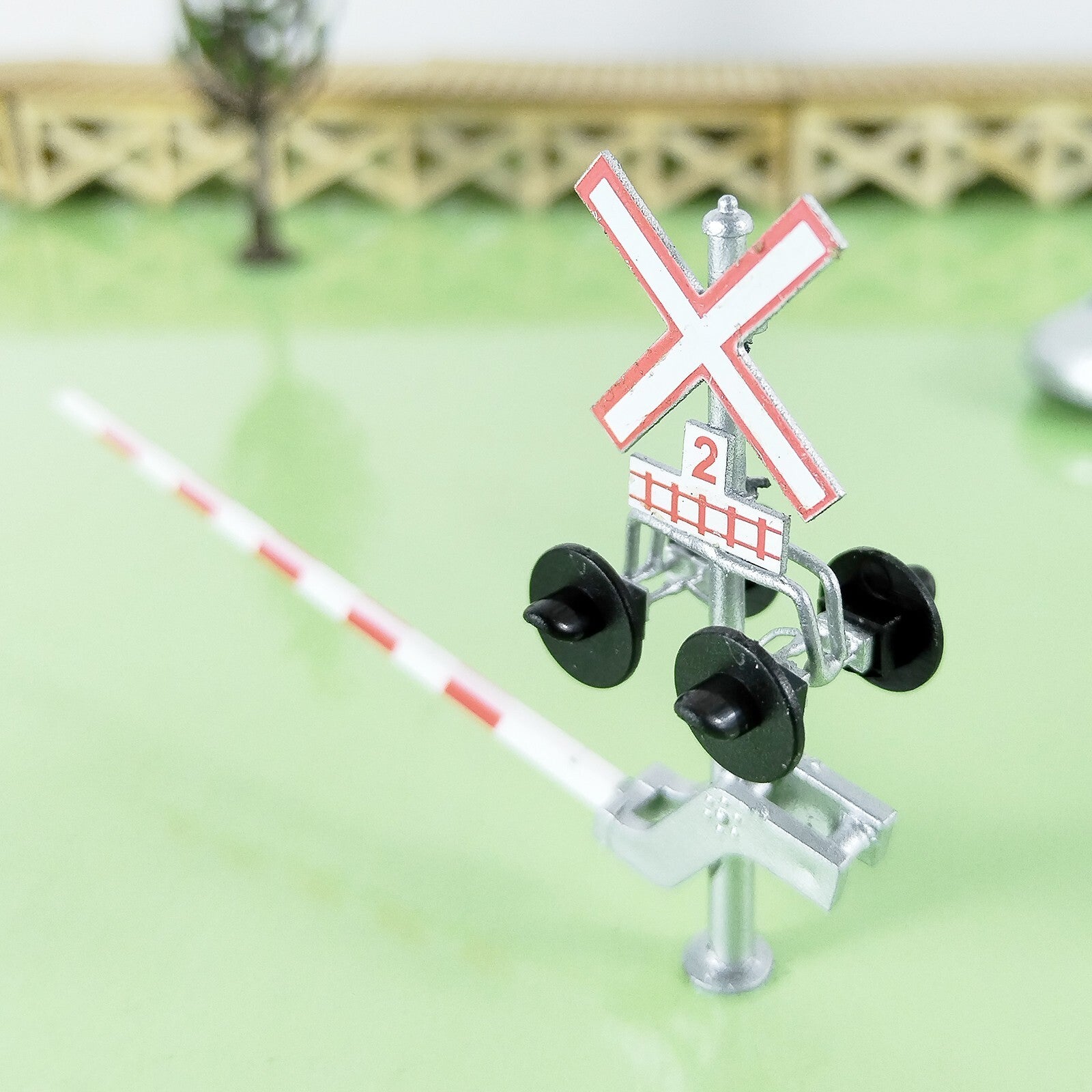 2 x HO scale railroad Canadian grade crossing signal arm gate stop lever #CG42