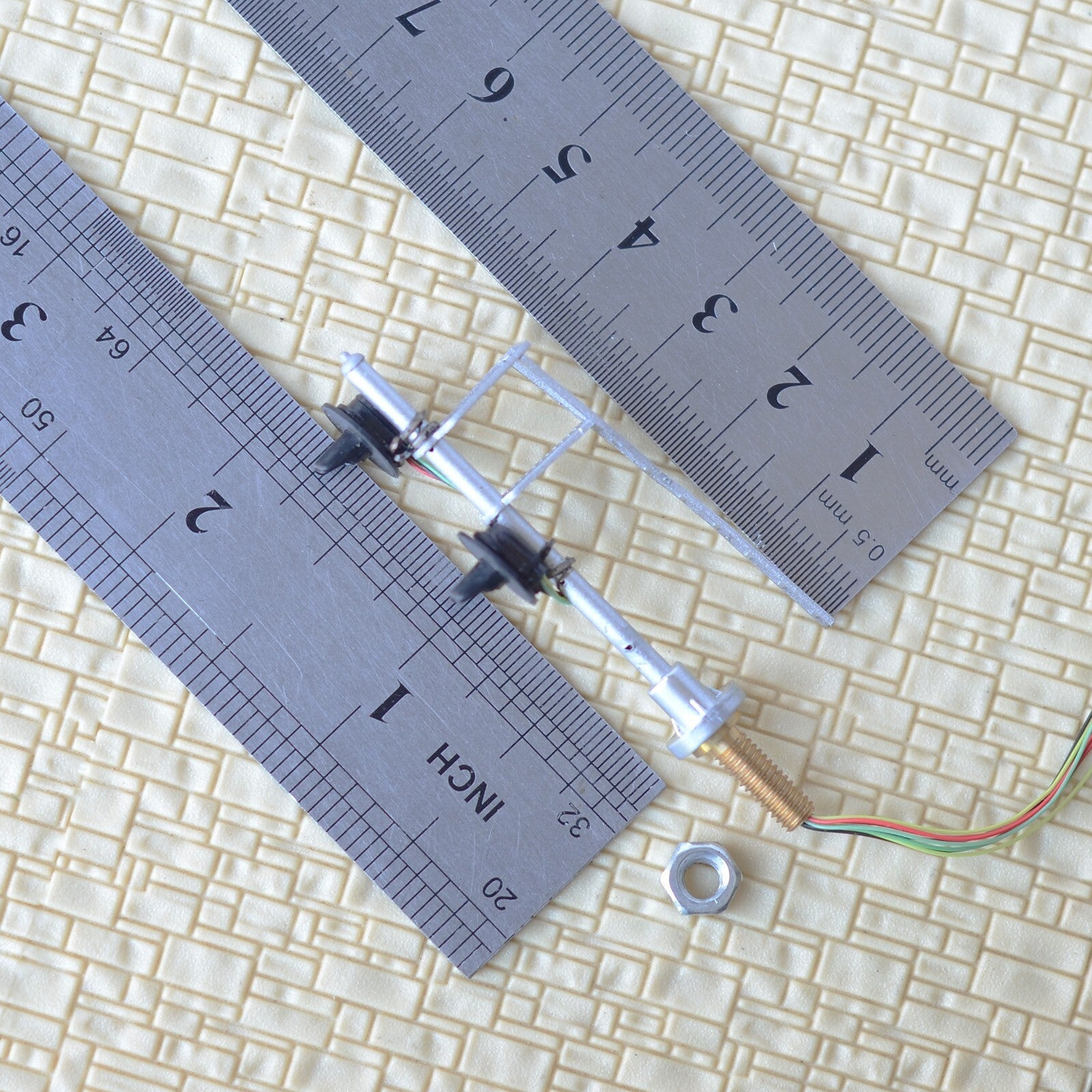 1 x HO scale 2 head searchlight lower offset Distant / Intermediate signal #OD2