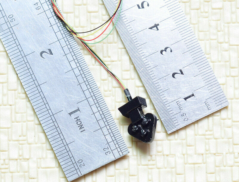 1 x HO / OO scale European block dwarf signals LEDs made top green bottom reds