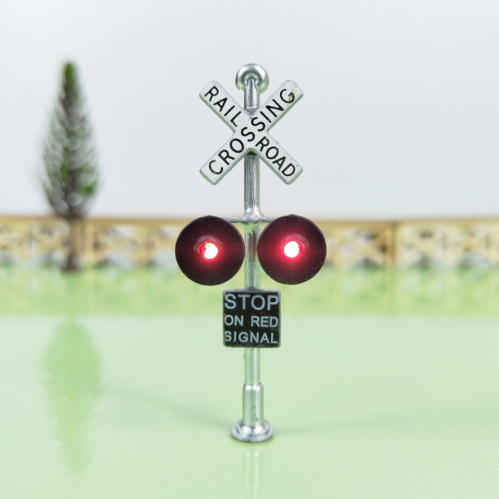 1 x HO scale railroad grade crossing signals LED made with bell sign #SL20WB