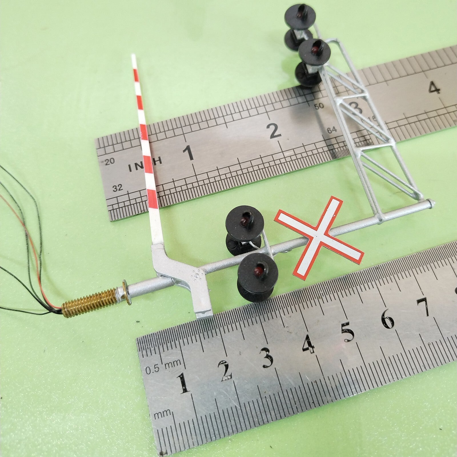 1 x HO scale railroad Canada cantilever grade crossing signal gate stop #CA27DG