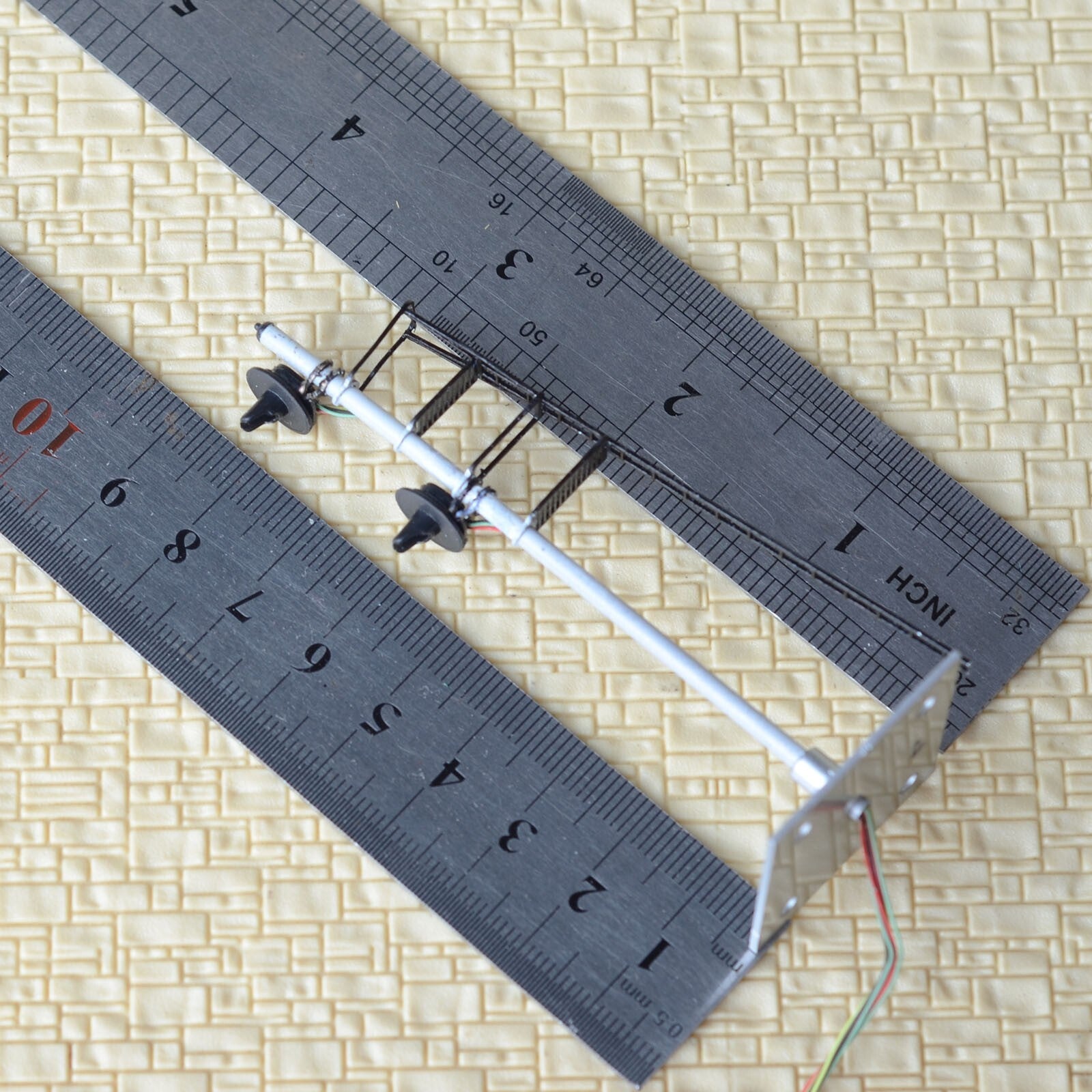 1 x HO scale model railroad 3-colors searchlight signal block 2 faceplate #N12BW