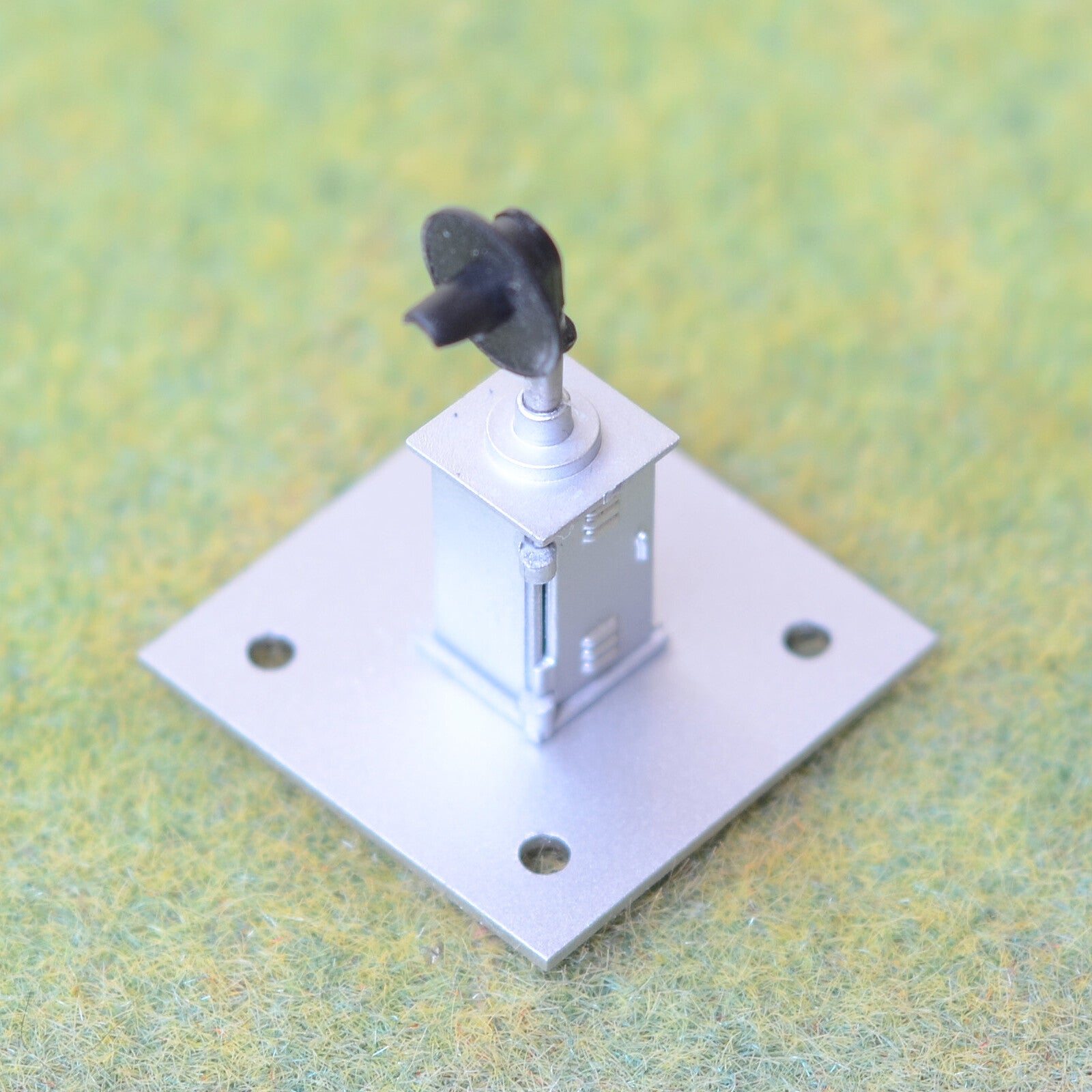 1 x HO scale model railroad 3-colors dwarf searchlight ground signal short #M5