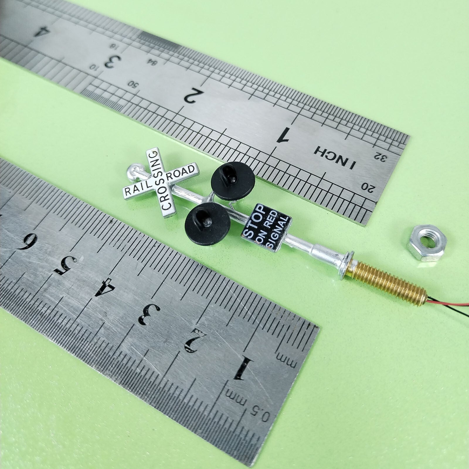 1 x HO scale railroad grade crossing signals LED made with bell sign #SL20WB