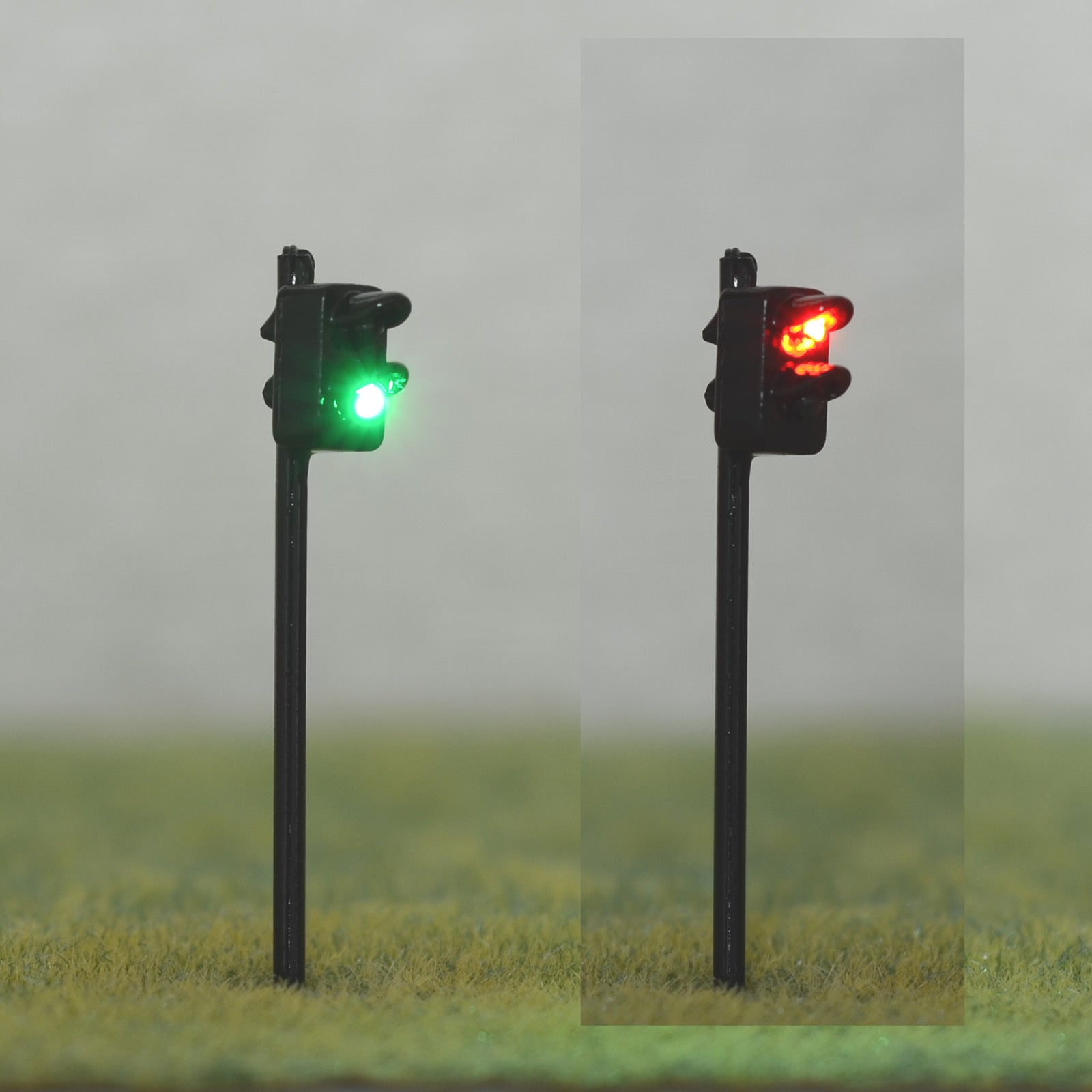 2 x traffic signal light HO OO scale model railroad crossing pedestrian #BL2