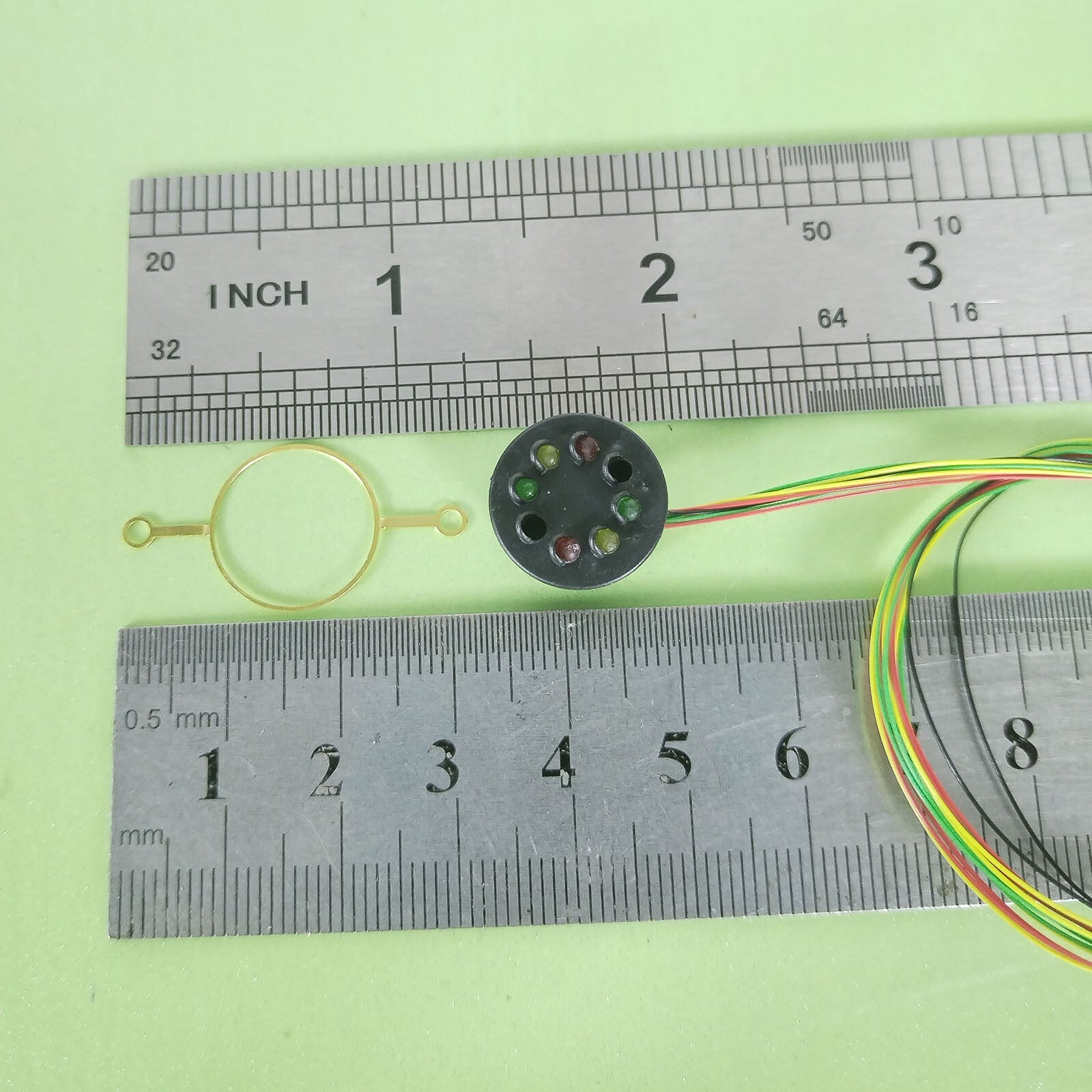 1 x HO scale B&O CPL color position light signal head wired LEDs with bracket