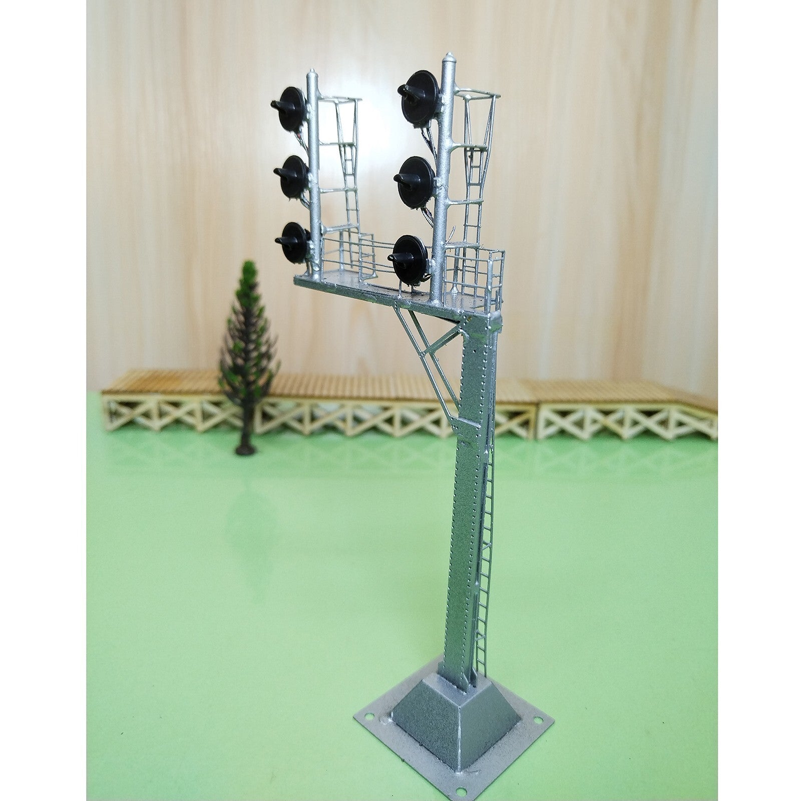 1 x HO scale searchlight cantilever signal tower metal 3-colors 2 tracks #CS33