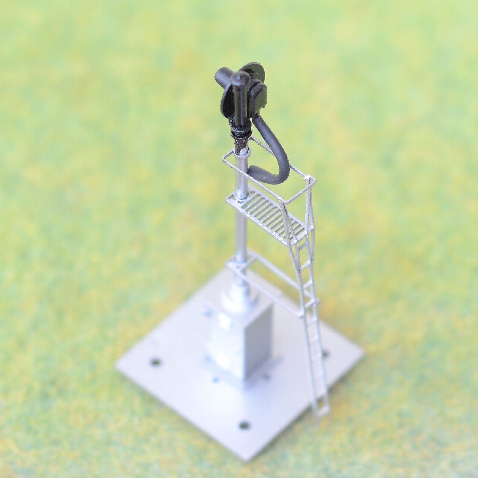 1 x HO scale model railroad tri-lights searchlight signal fine metal cabinet #05