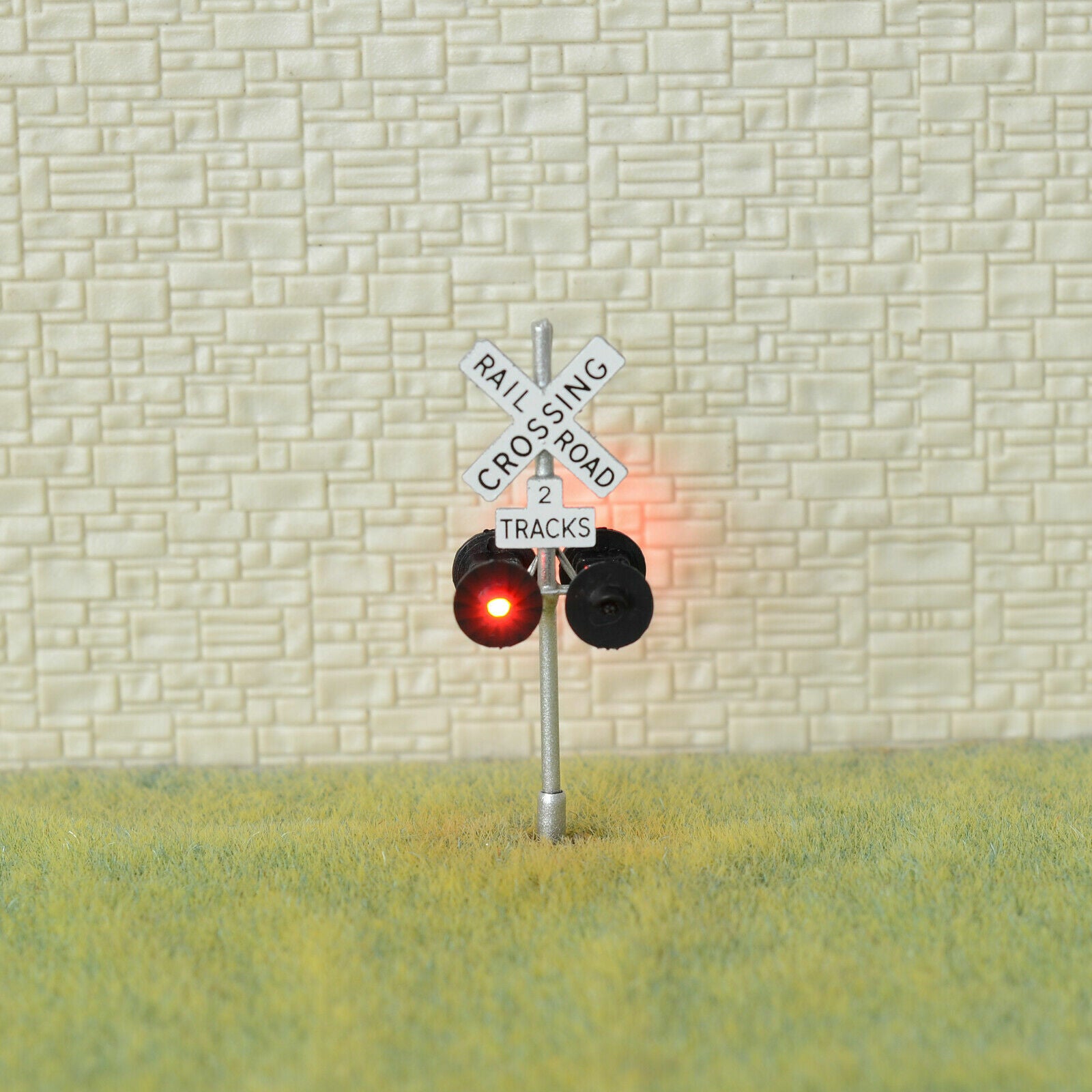 1 x HO scale railroad grade crossing signal 2 tracks LED made 4 target face #CS4