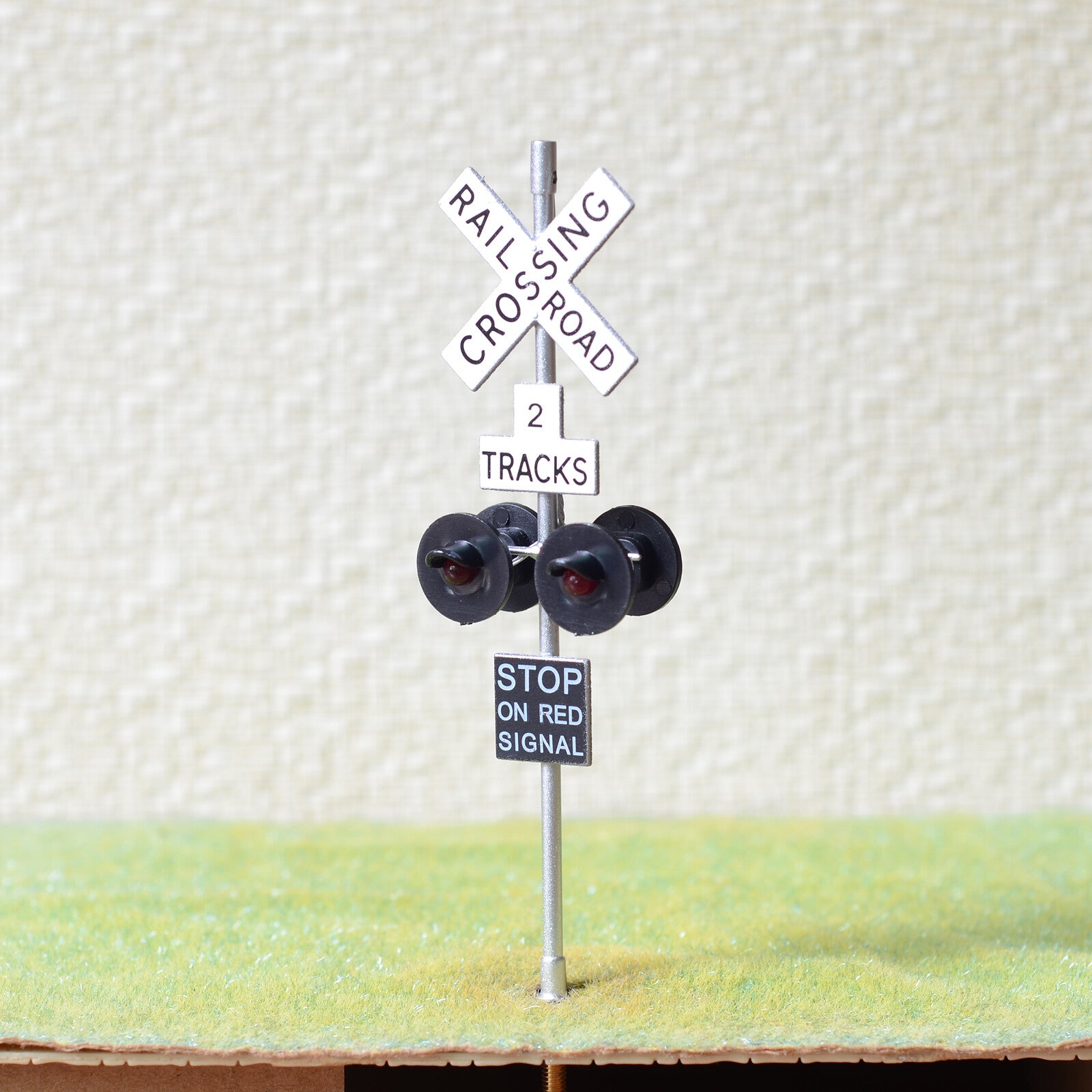 1 x O scale railroad grade crossing signals LED made 4 target faces black #2SL4