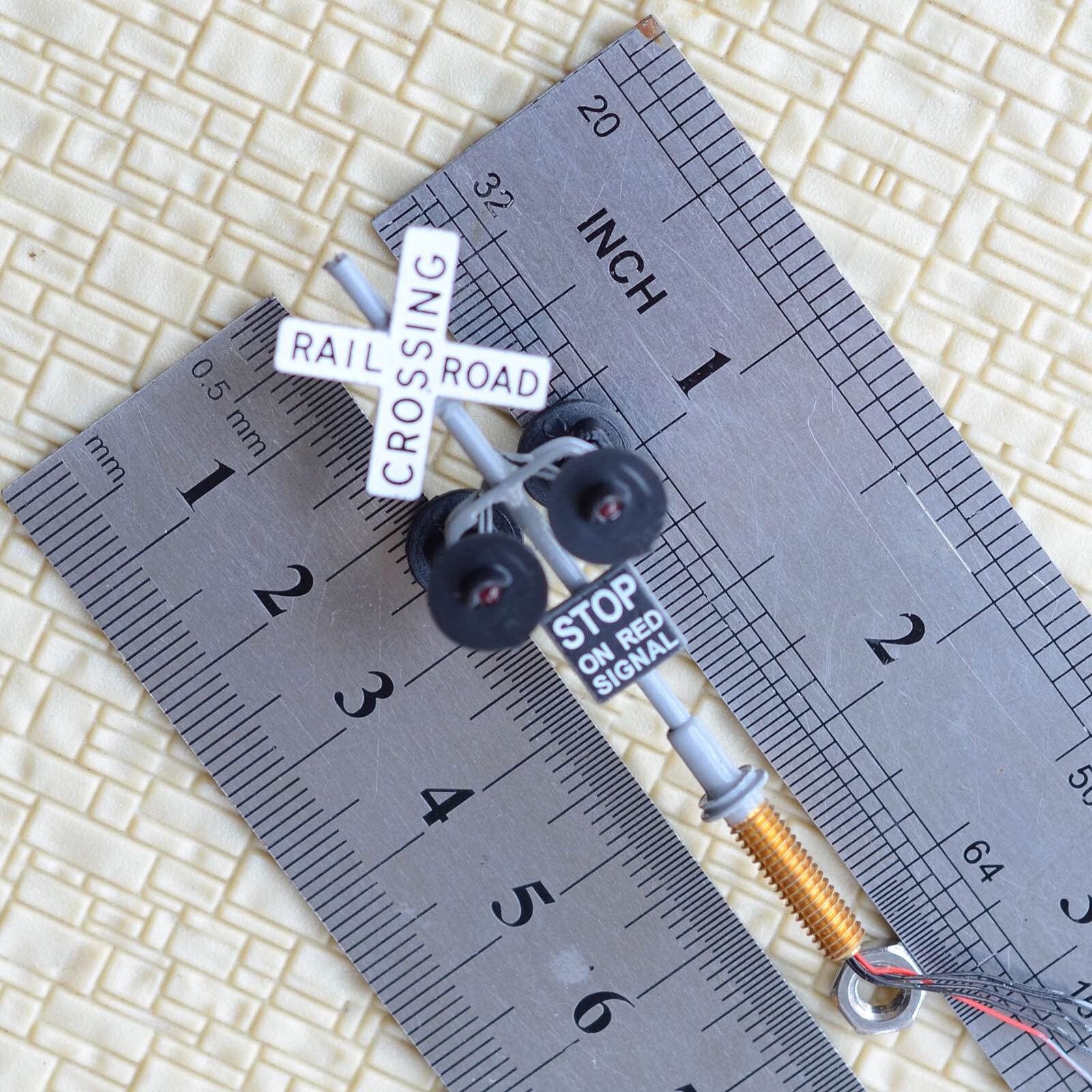 1 x HO scale railroad grade crossing signals common+ LED made double sides #G4C