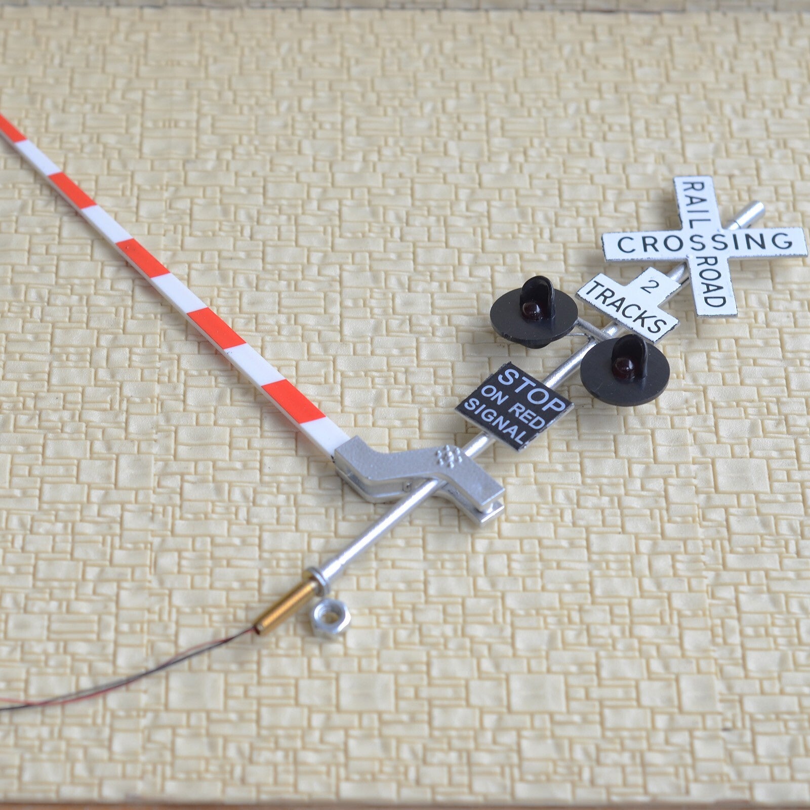 2 x O scale railroad crossing gate signal stop lever 2 tracks + flasher #48S22