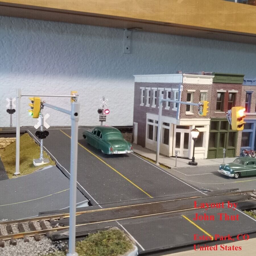 2 x HO / OO traffic light signal LED model train crossing walk Street #V1B3OR