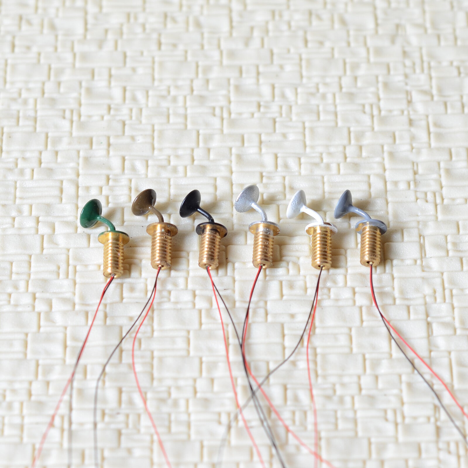 5 x OO / HO scale street bracket light model wall lamp posts LED building #R2WBL