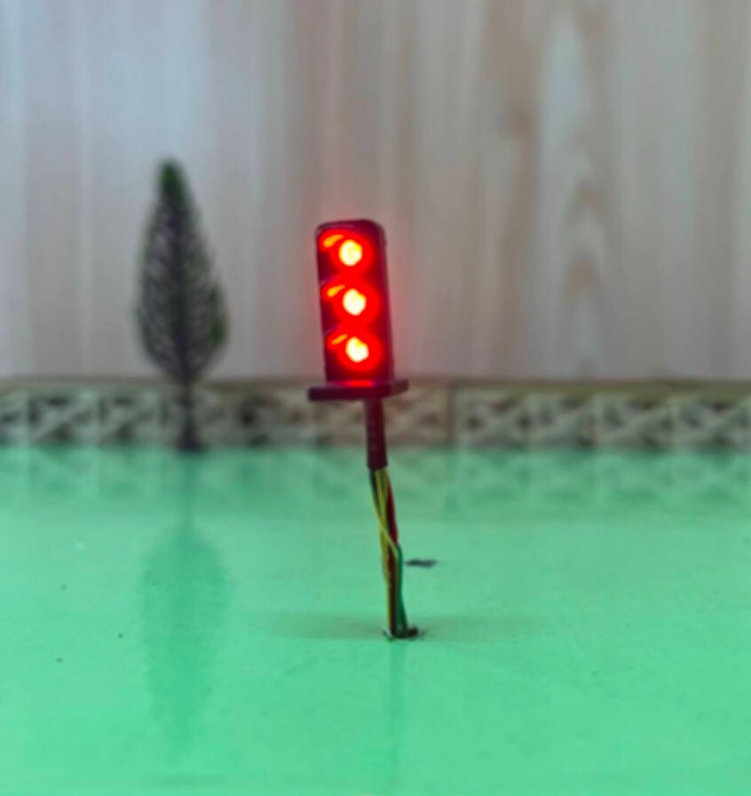 1 x HO scale railroad dwarf searchlight signal ground 3 aspects 3-colors #DS3