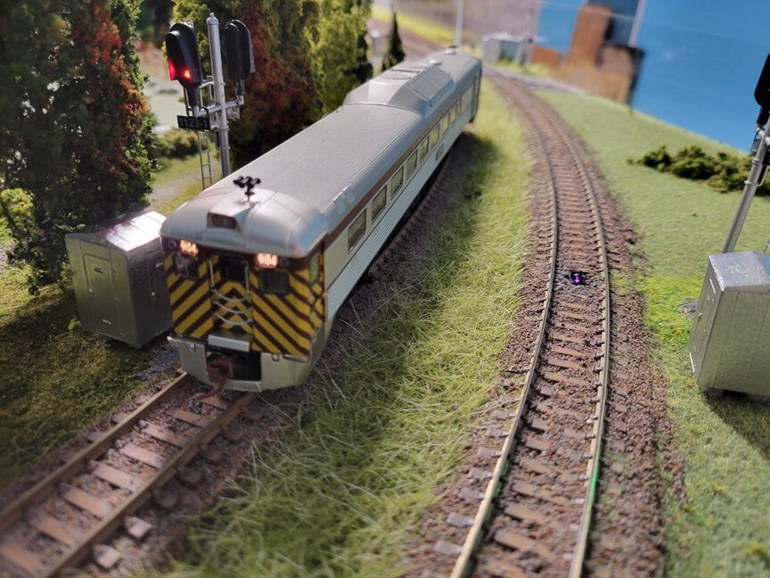 1 x HO scale model 3 colors block signal full sunshield fine metal 2 targets #P2