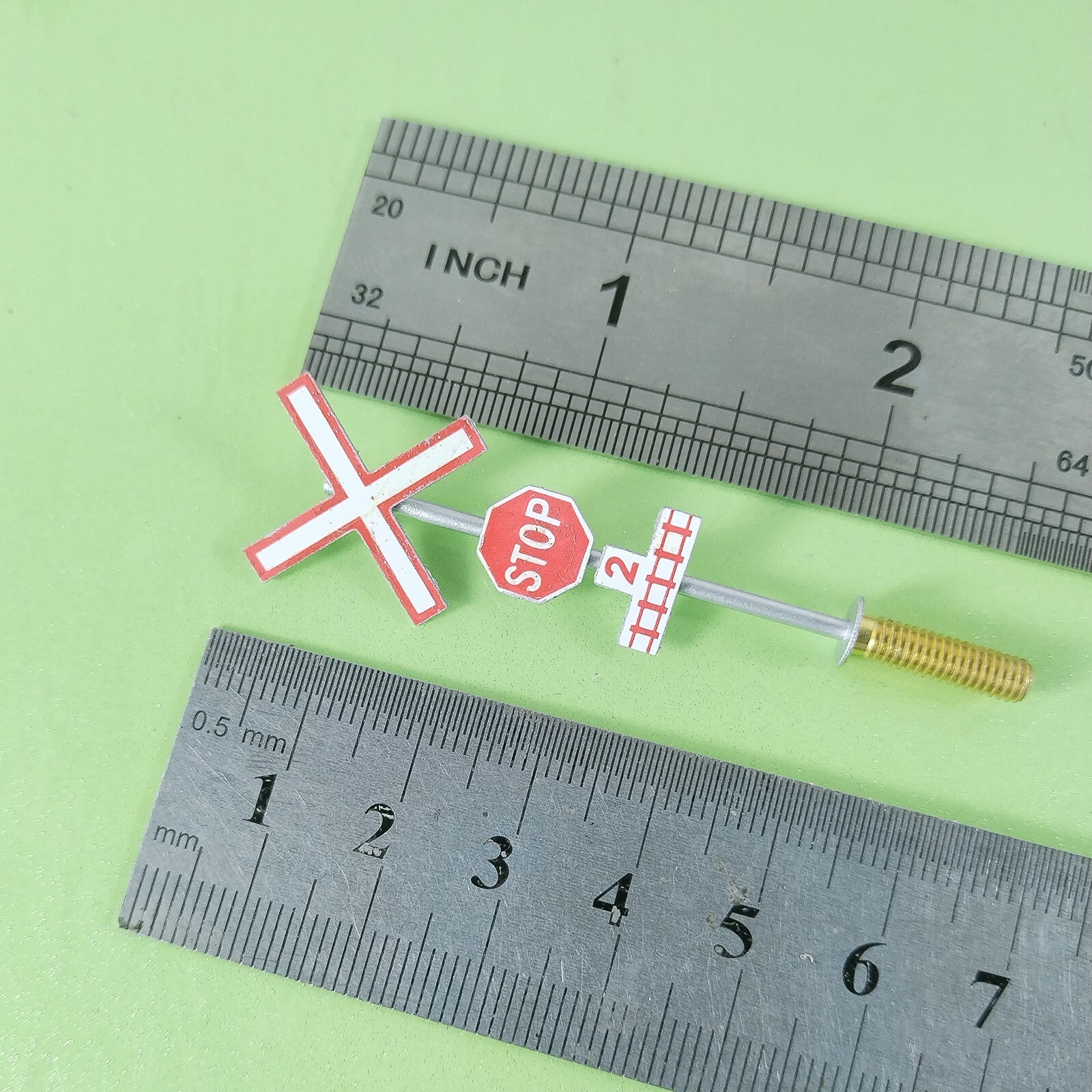 2 x HO scale railroad warning sign Canadian STOP crossing 2 TRACKS #CCS2T