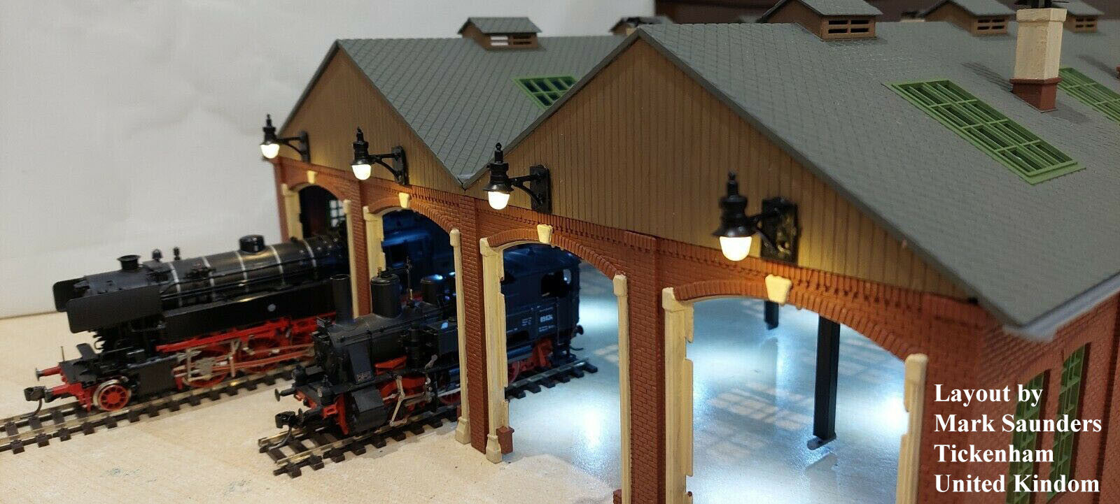 5 x OO / HO antique street bracket light model wall lamp posts LED building #YD3