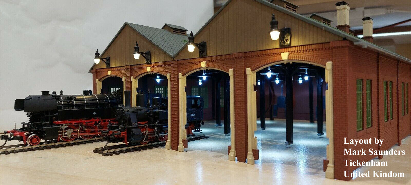 5 x OO / HO antique street bracket light model wall lamp posts LED building #YD3