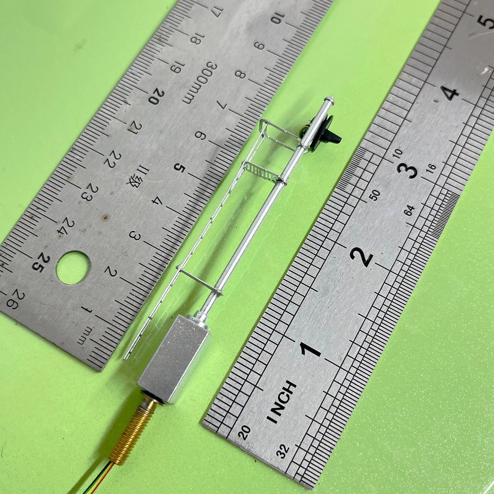 1 x HO scale model railroad 3 colors searchlight signal metal cabinet #06SL