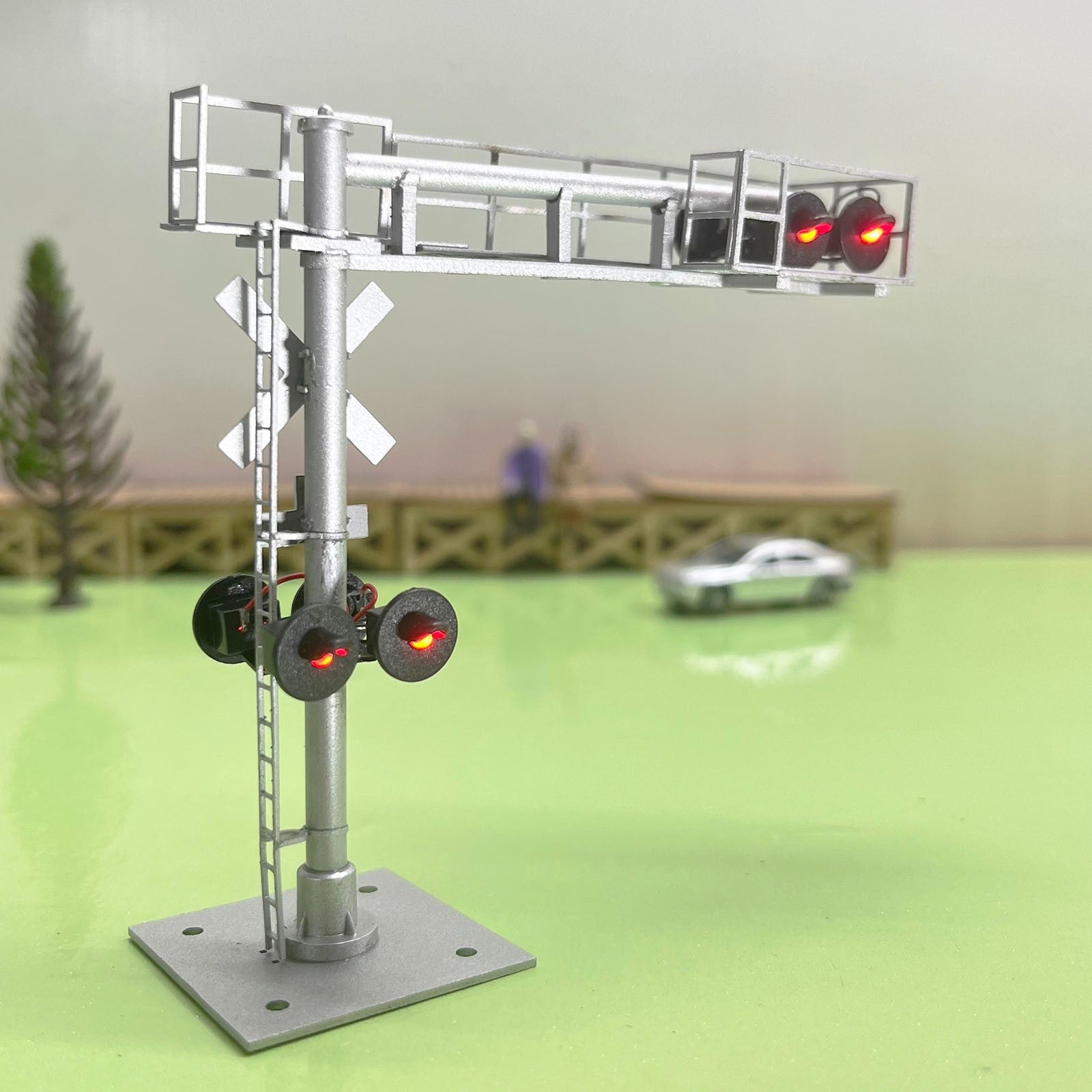 1 x HO scale model railroad Canadian cantilever grade crossing signal #C28c