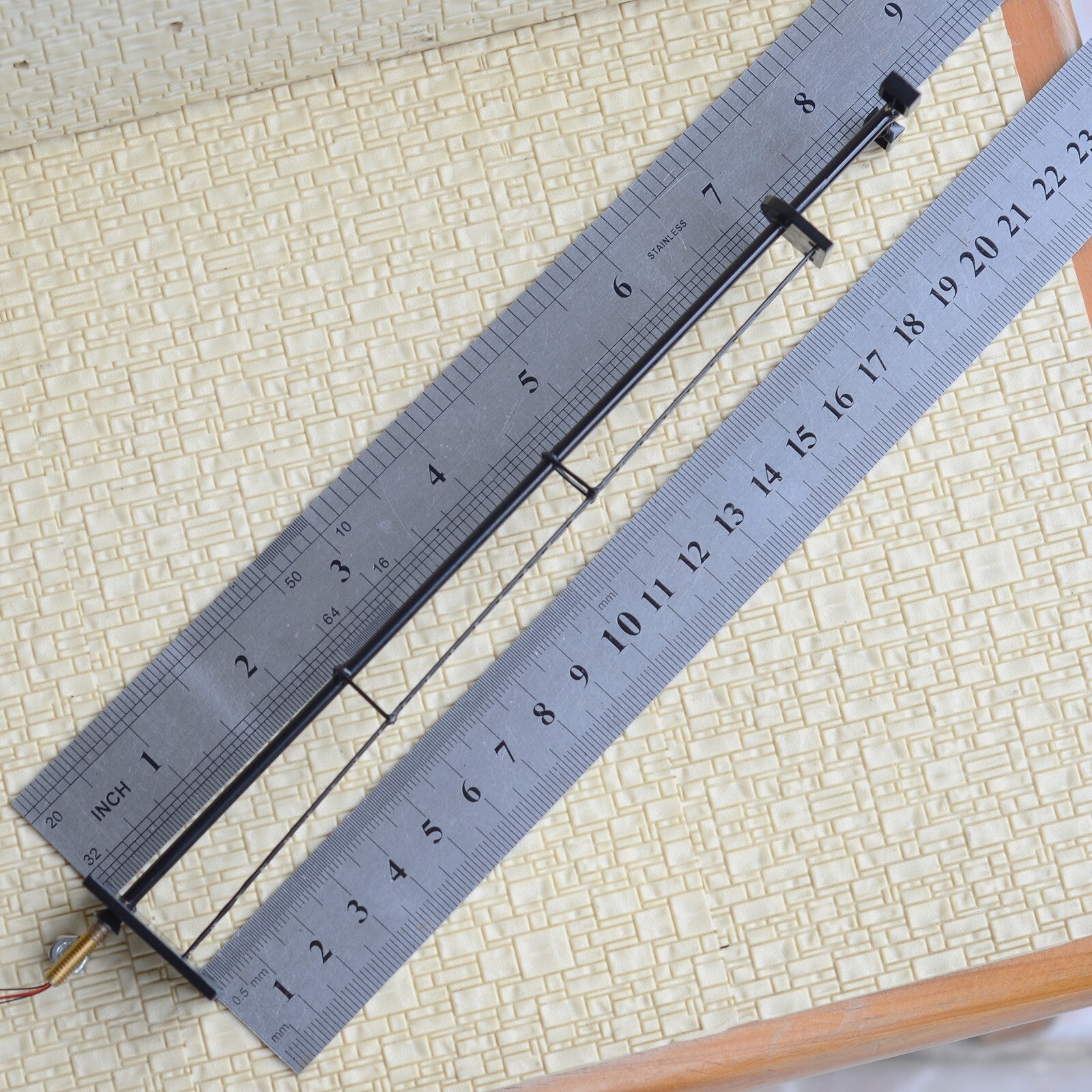 2 x O scale model railroad yard light long life LED made street lamppost R44DB