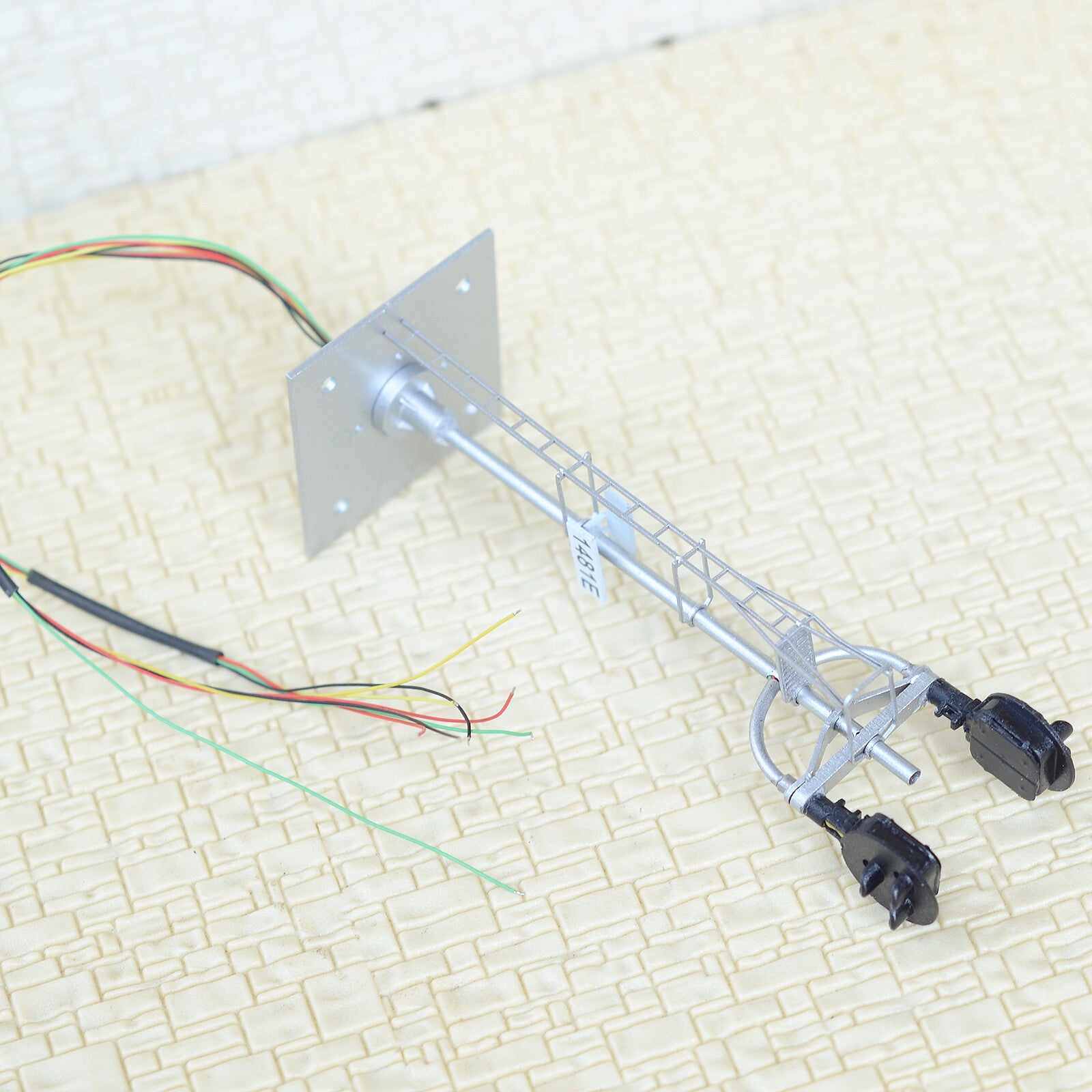 1 x HO scale model tri-lights type G block signal metal 2 opposite targets #GS2P