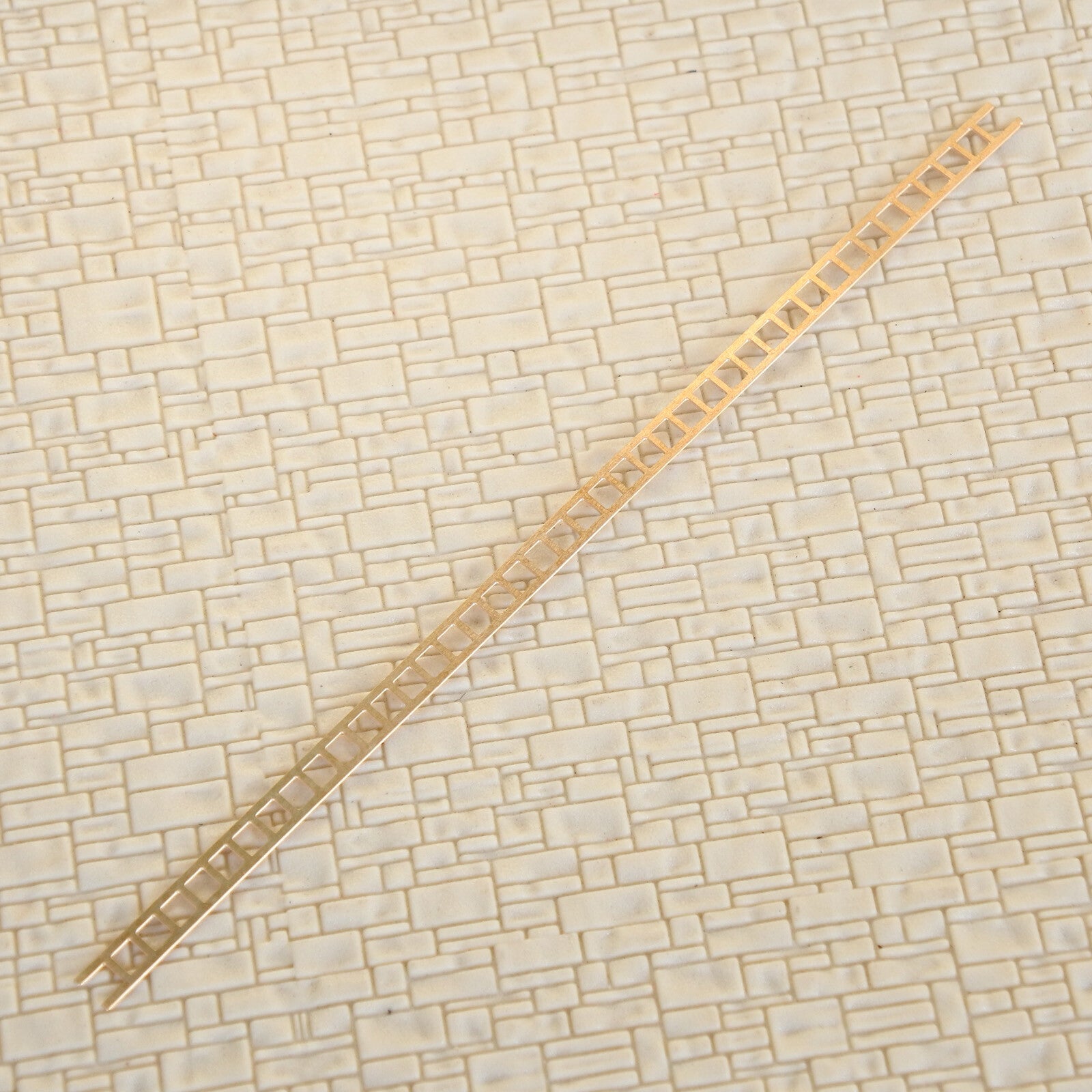 5 x OO / HO scale coppery ladders brass ladder strips solderable steps