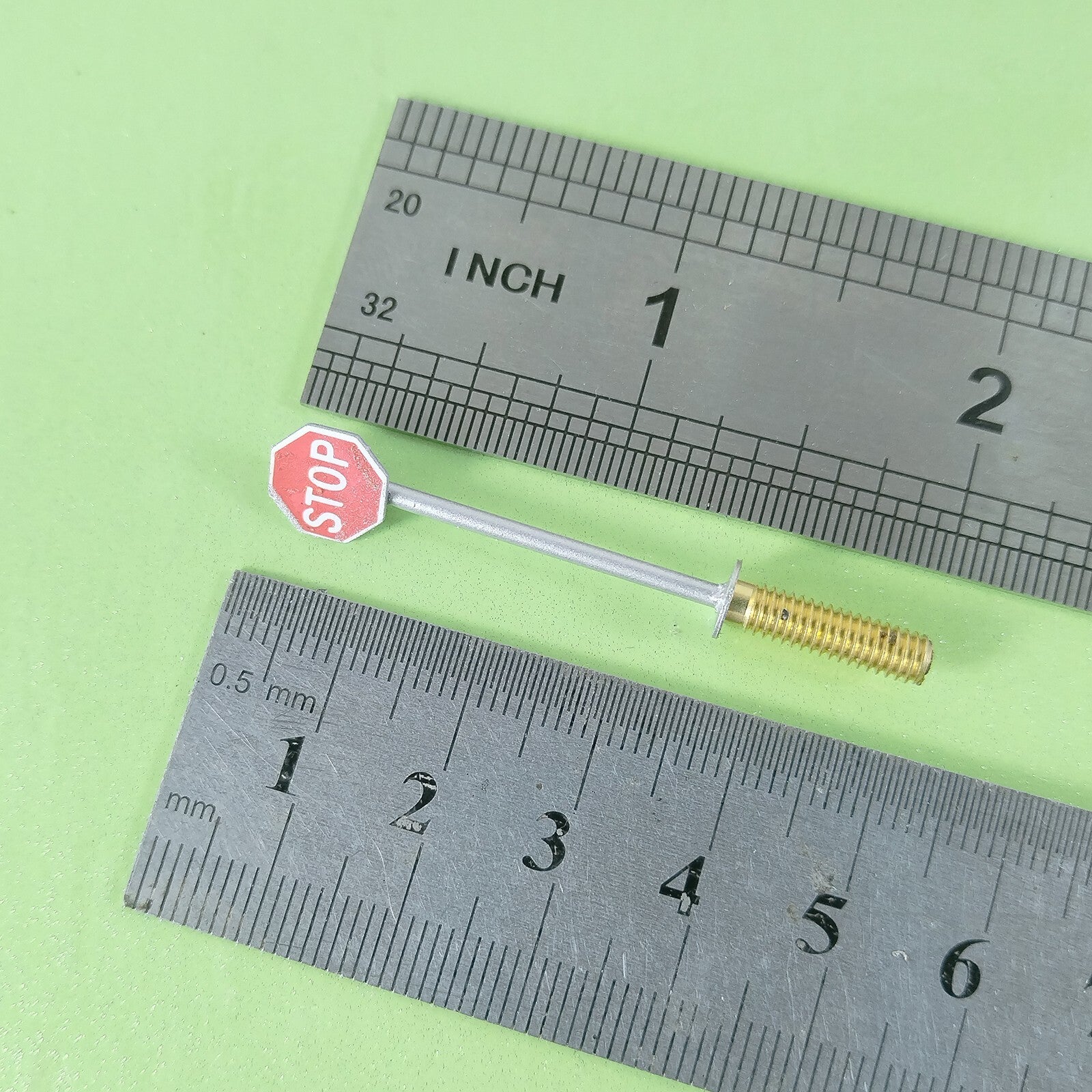 2 x HO scale railroad warning sign STOP sign trackside traffic sign #SP