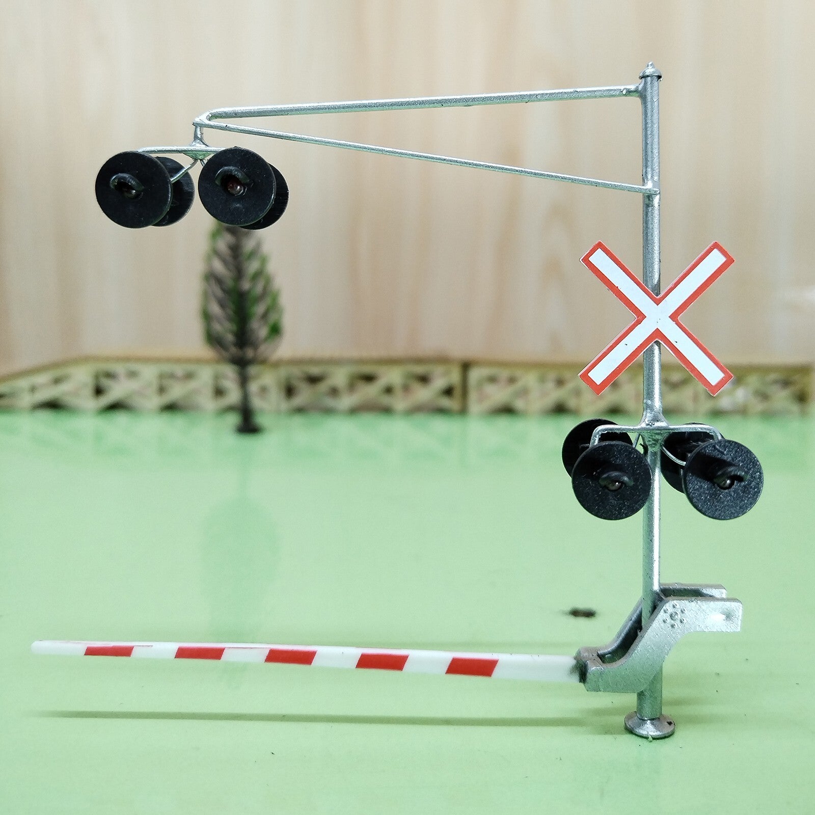 2 x HO scale railroad Canadian grade crossing signal arm gate stop lever #CC06